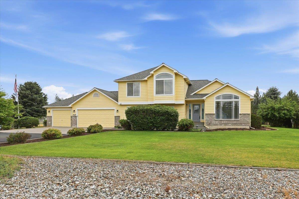 17659 N Sunnyvale Dr, Nine Mile Falls, WA 99026