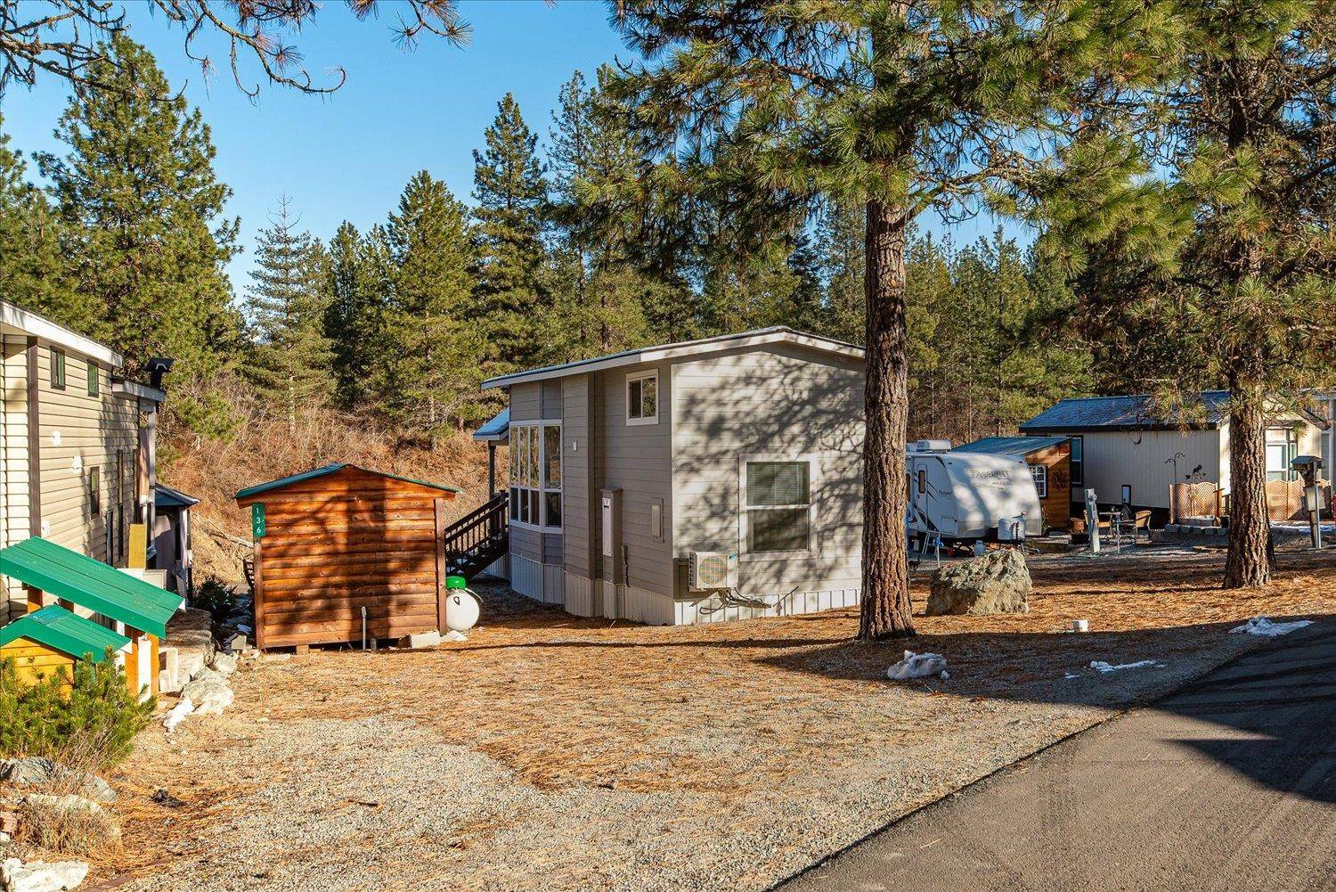 136 N Tall Pine LOOP, Usk, WA 99180