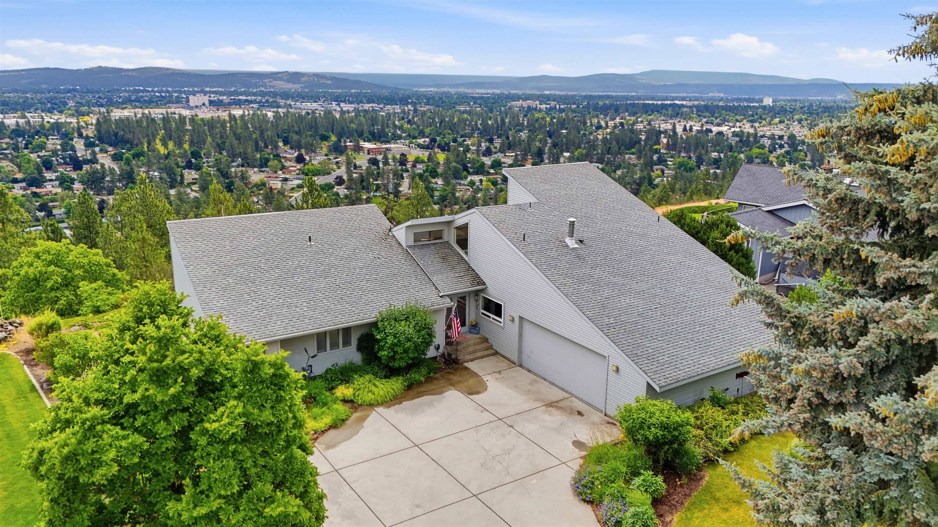 7712 N Panorama Dr, Spokane, WA 99208