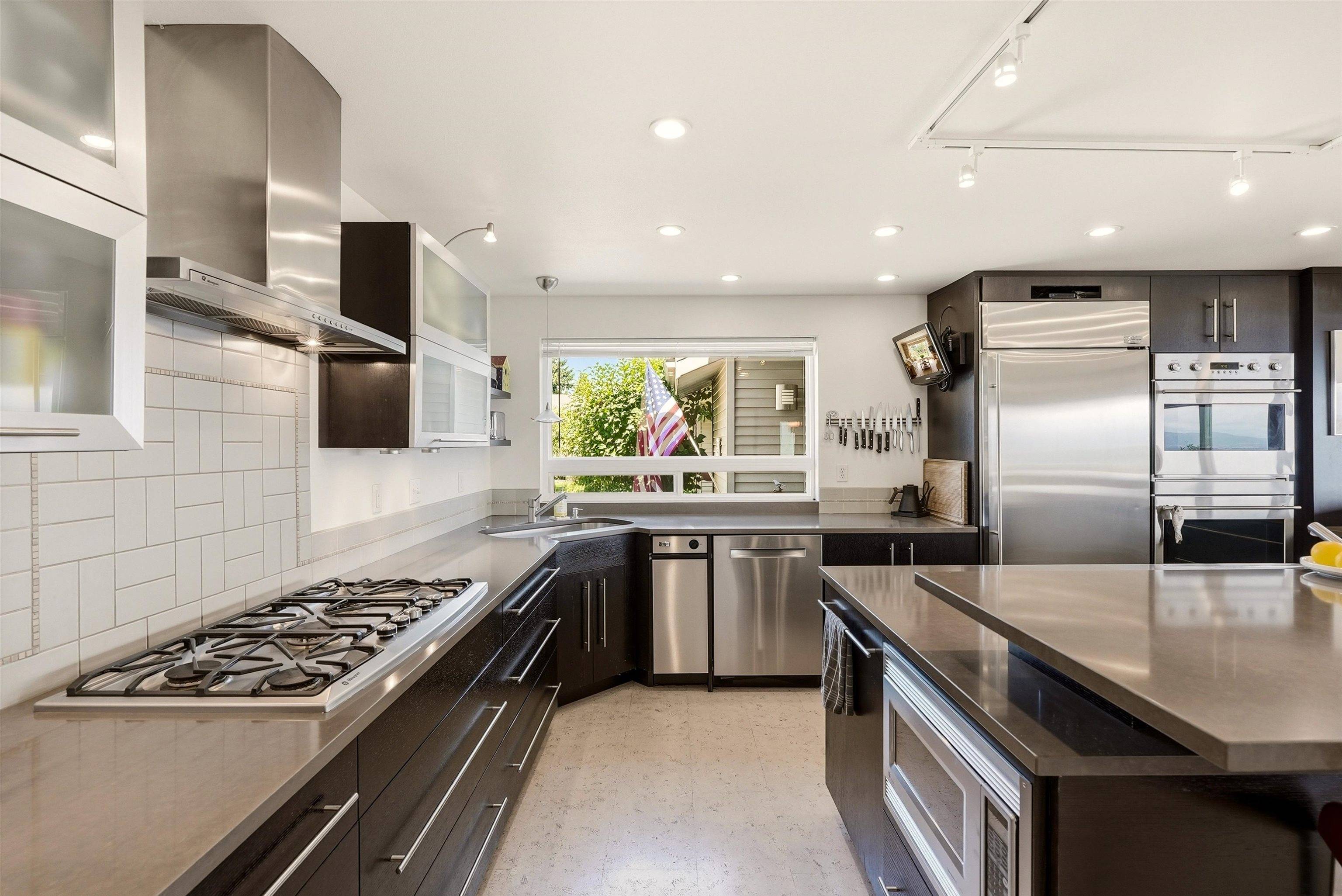 7712 N Panorama Dr, Spokane, WA 99208