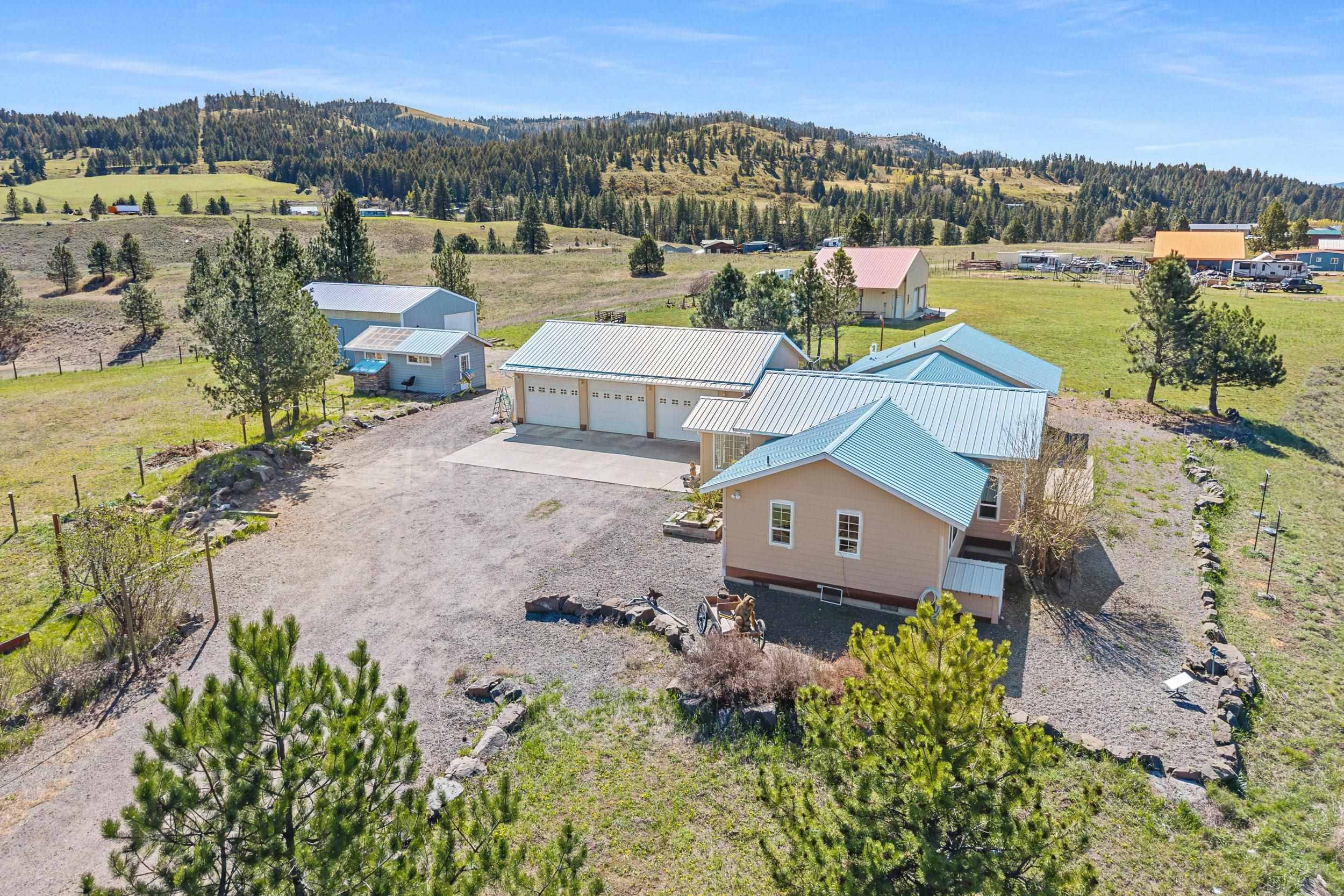 16 Barter Fair Rd, Republic, WA 99166