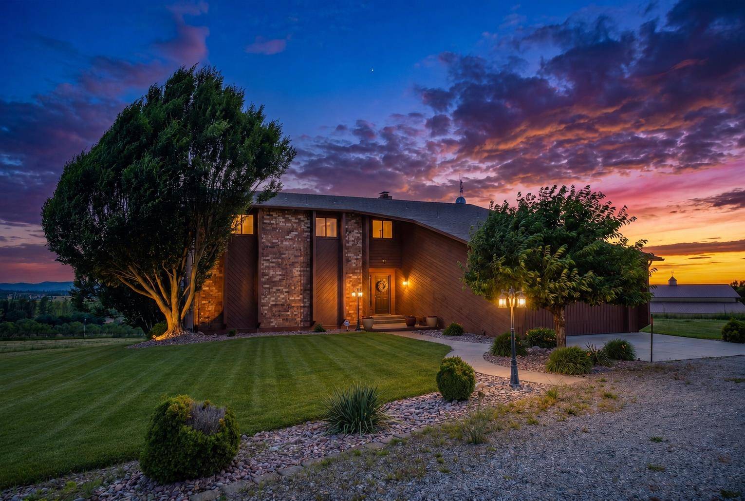 15927 E MACMAHAN Rd, Spokane, WA 99217