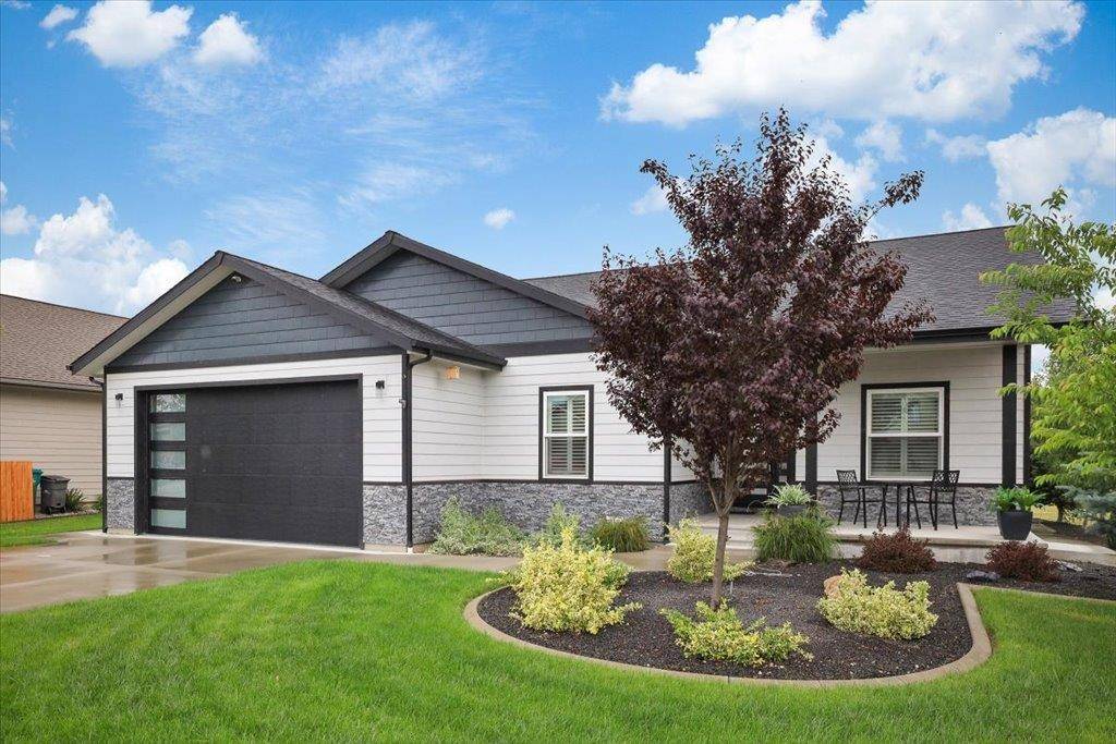 701 N Country Club Dr, Deer Park, WA 99006