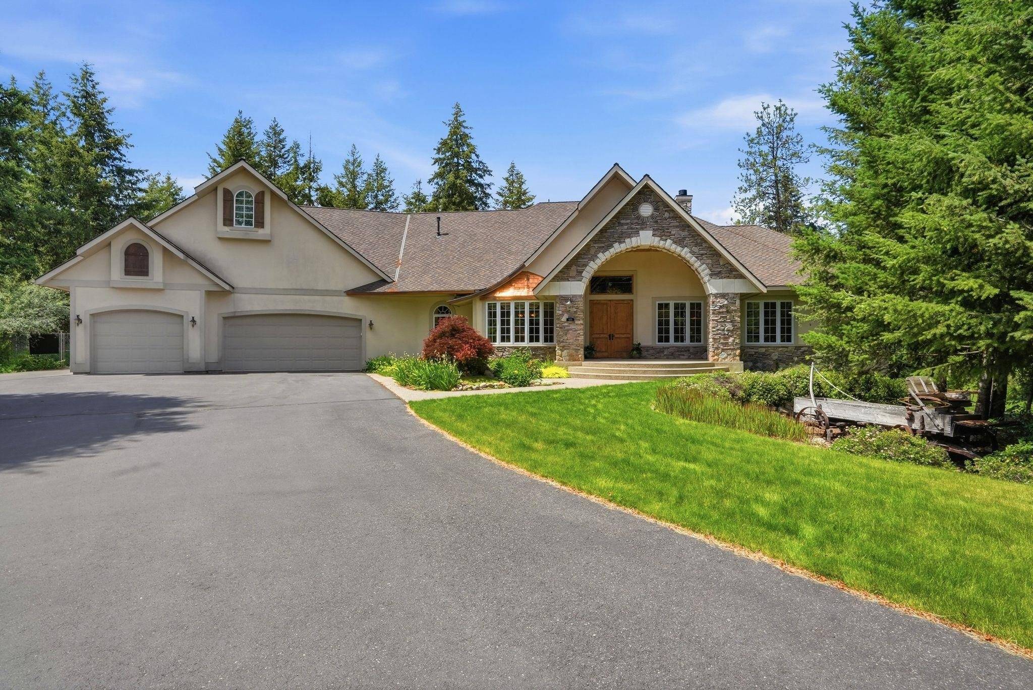 405 W Meadow Ridge Ln, Spokane, WA 99208
