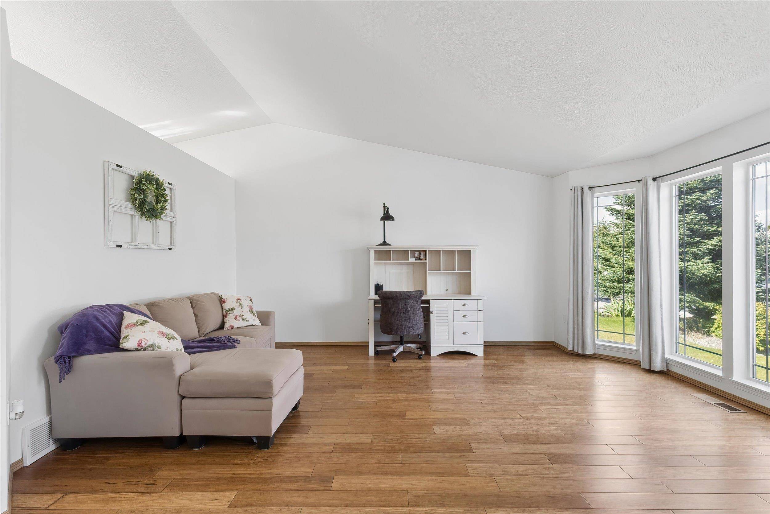 1007 Stanley St, Medical Lake, WA 99022