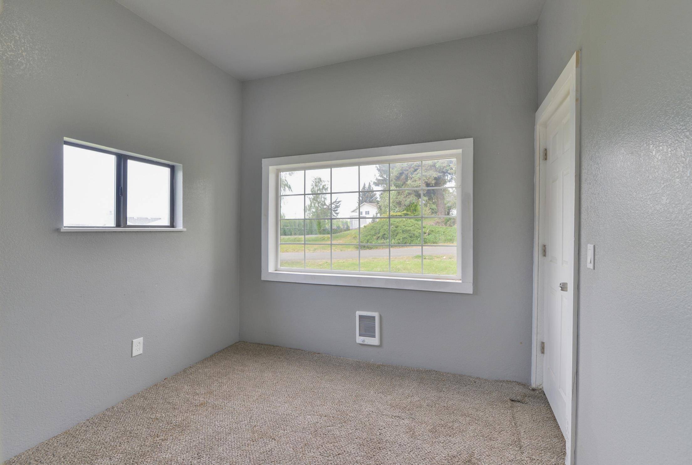 512 S Lebo St, Tekoa, WA 99033