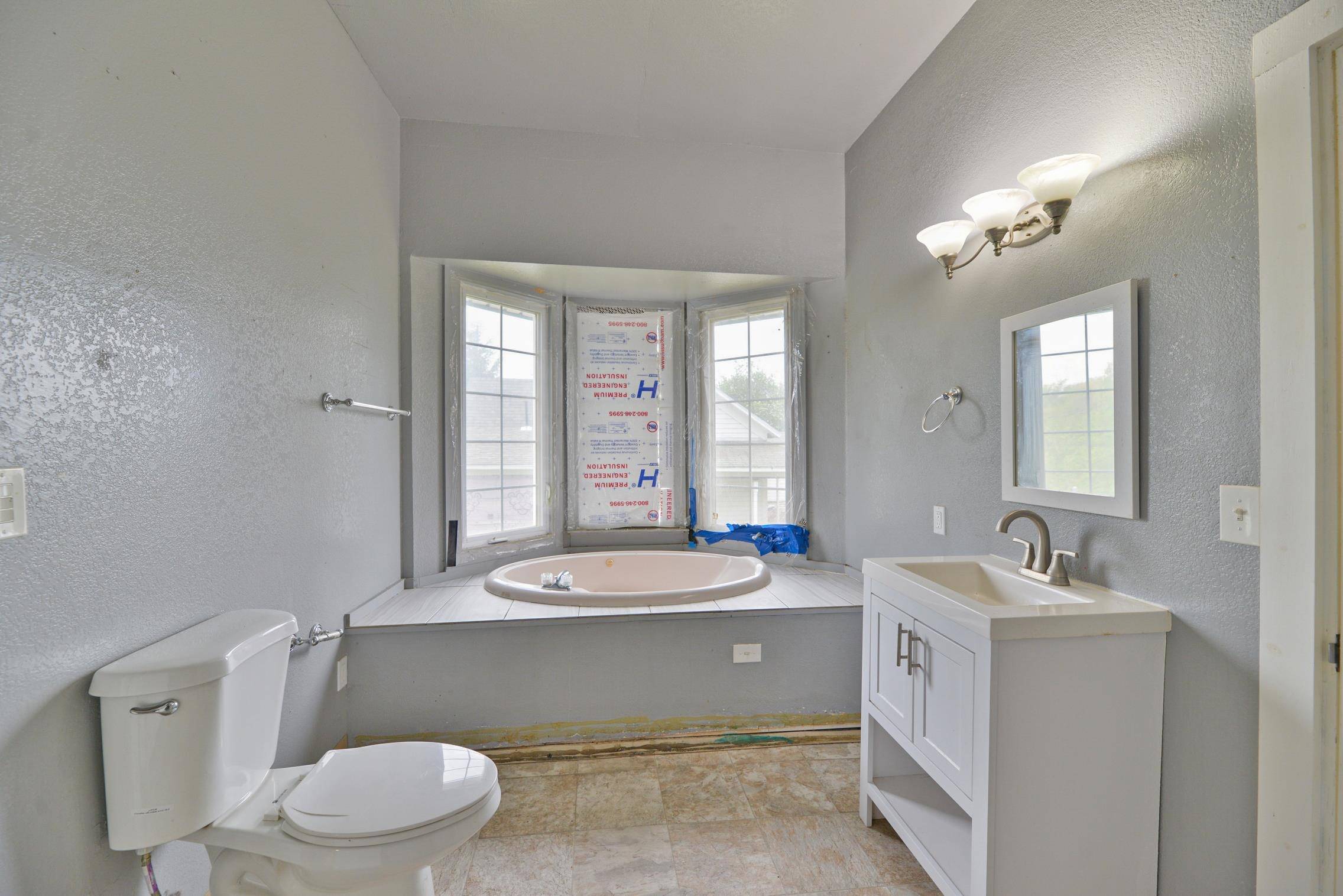 512 S Lebo St, Tekoa, WA 99033