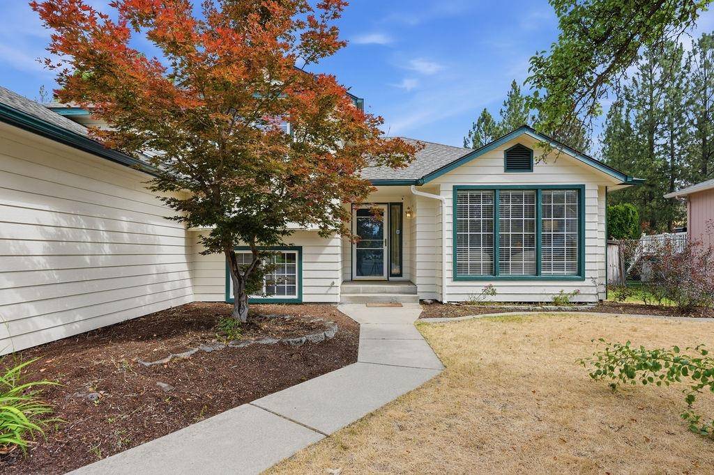 6004 W Wind River Dr, Spokane, WA 99208