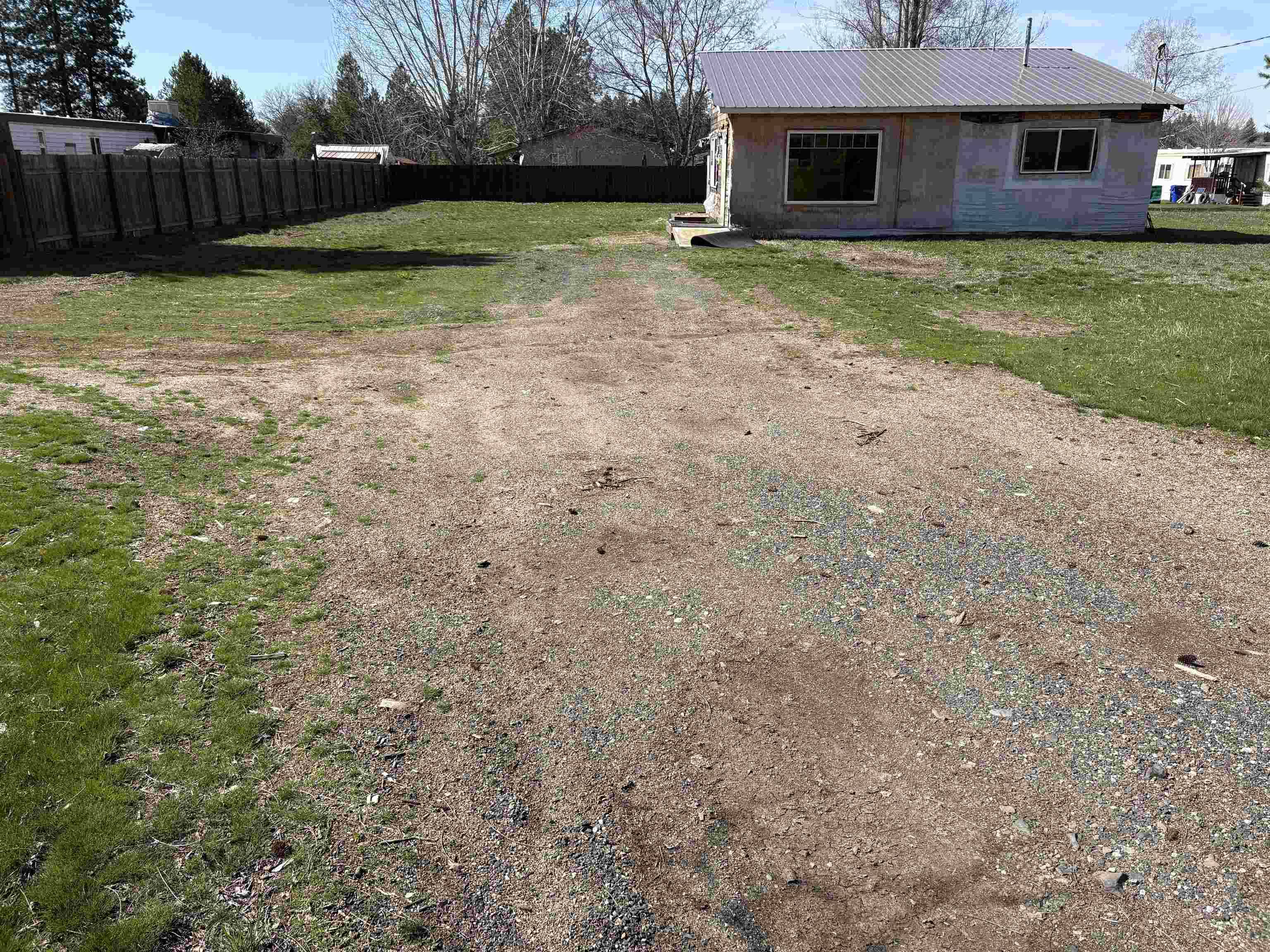107 N Fir St, Deer Park, WA 99006