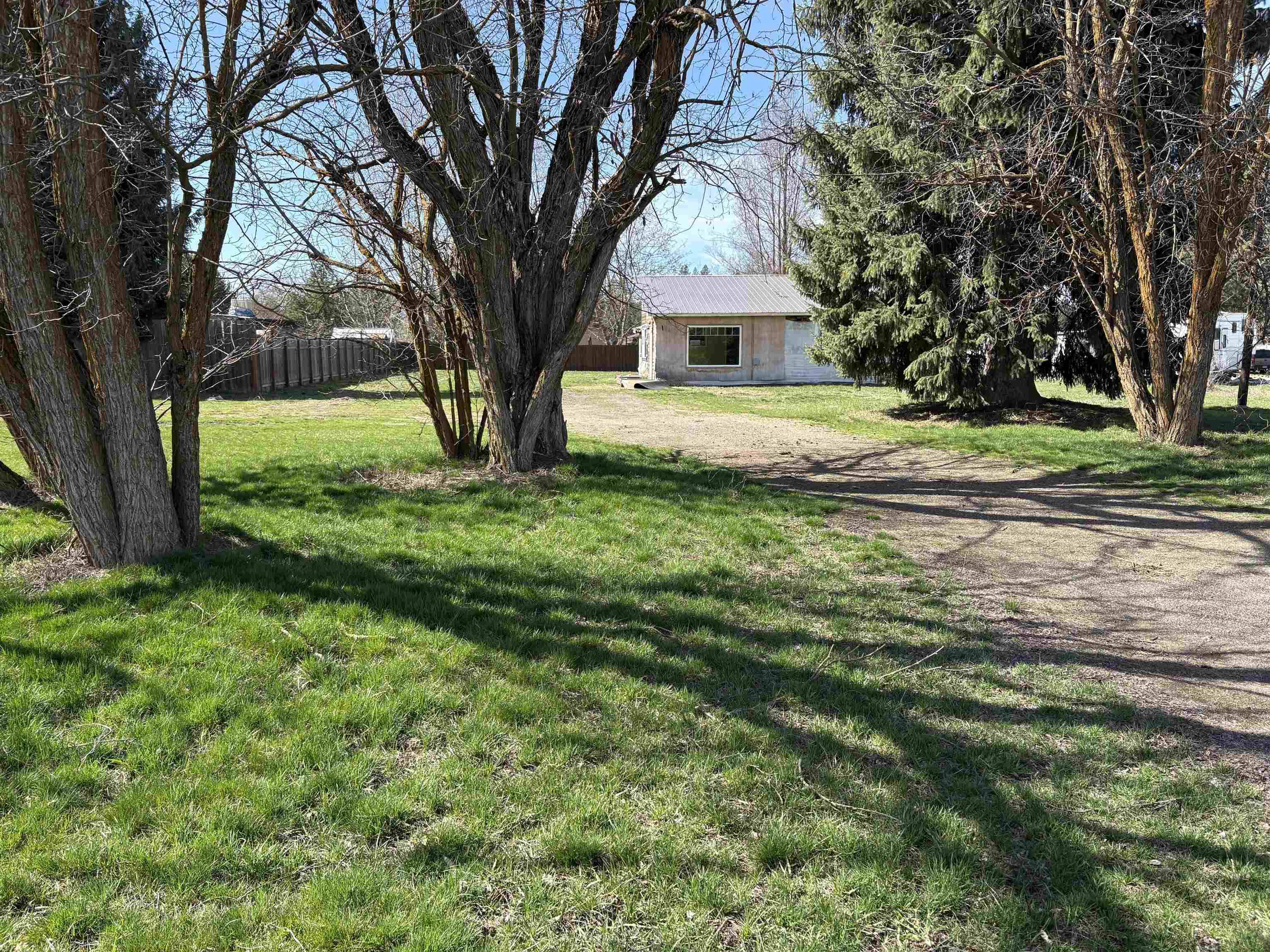 107 N Fir St, Deer Park, WA 99006