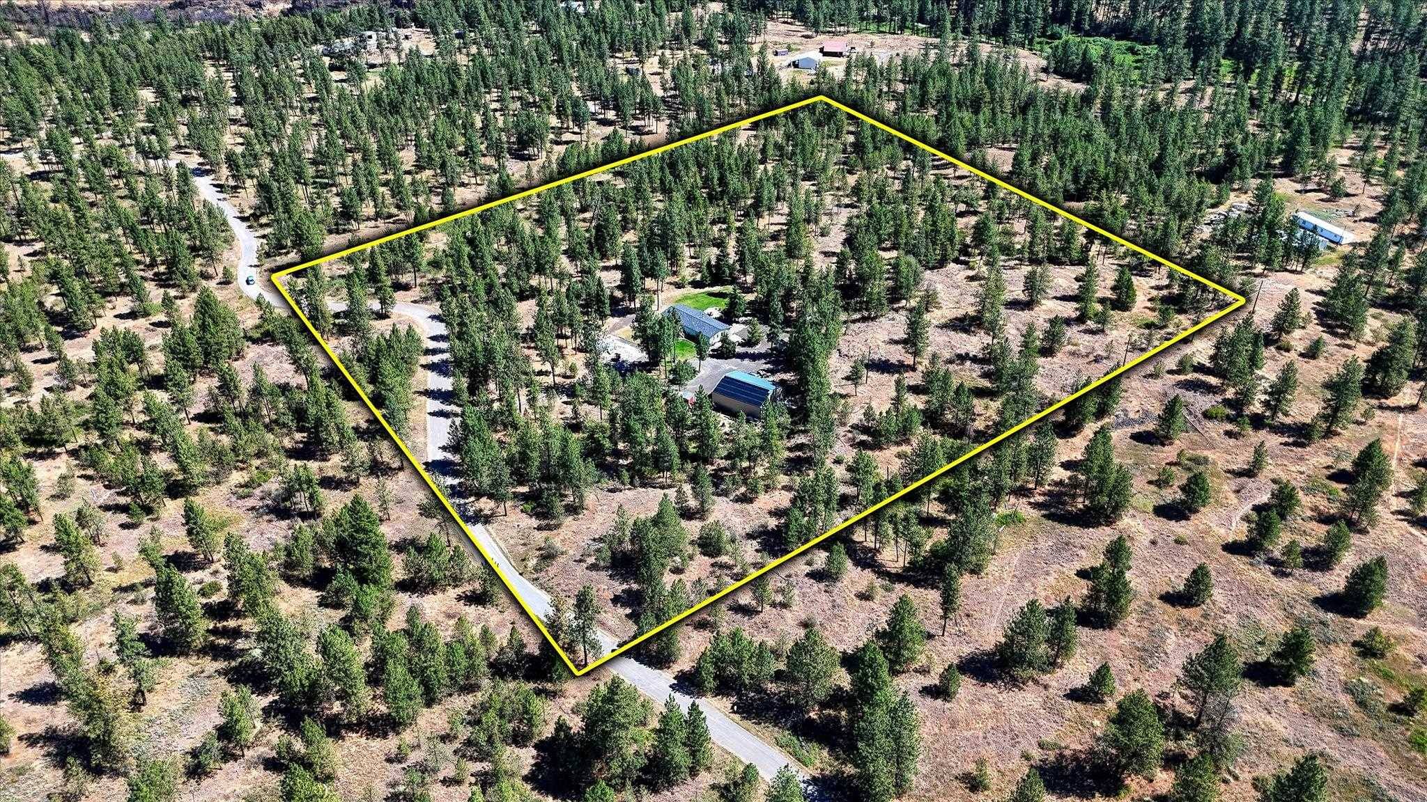52551 E Whispering Pines LOOP, Reardan, WA 99029