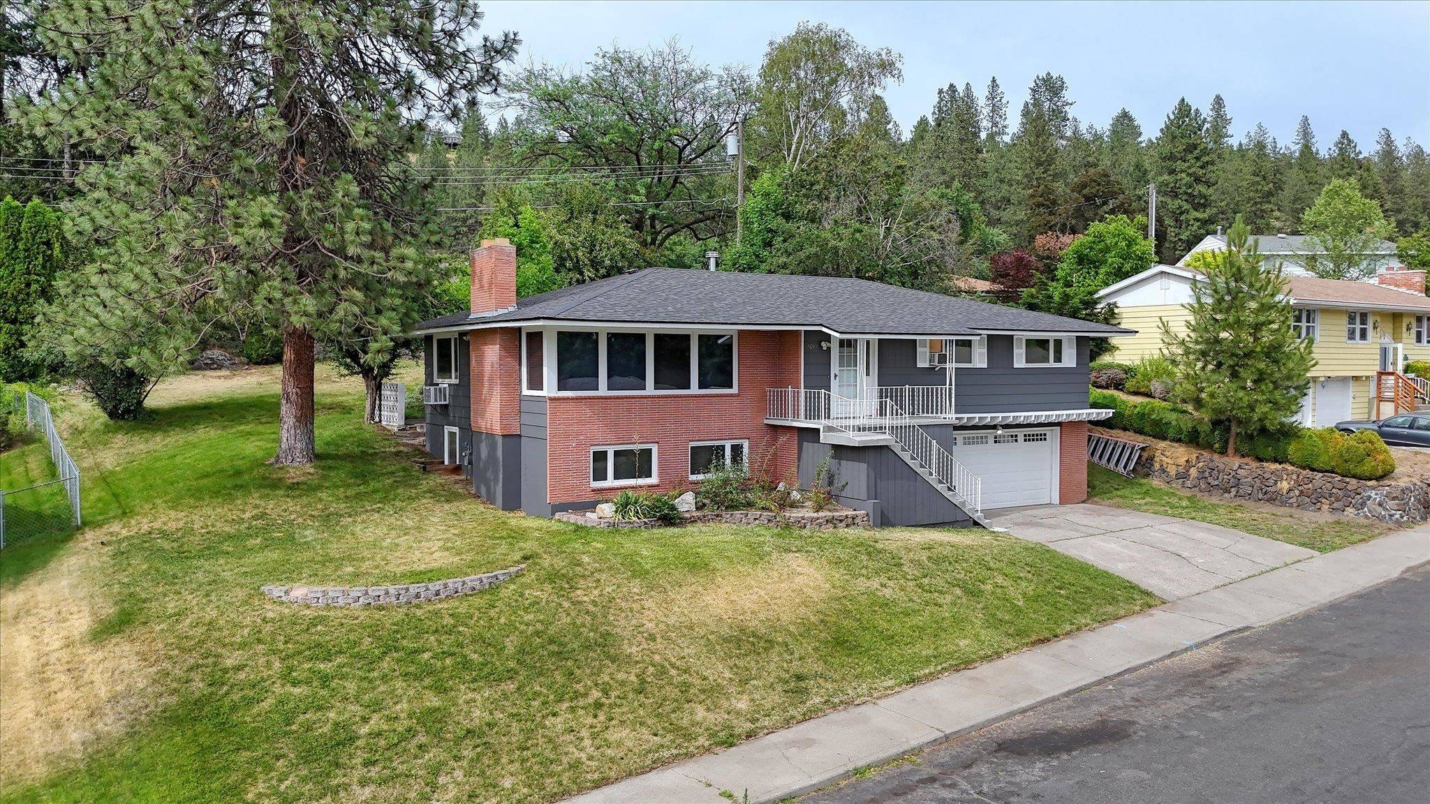 3014 W Weile Ave, Spokane, WA 99208