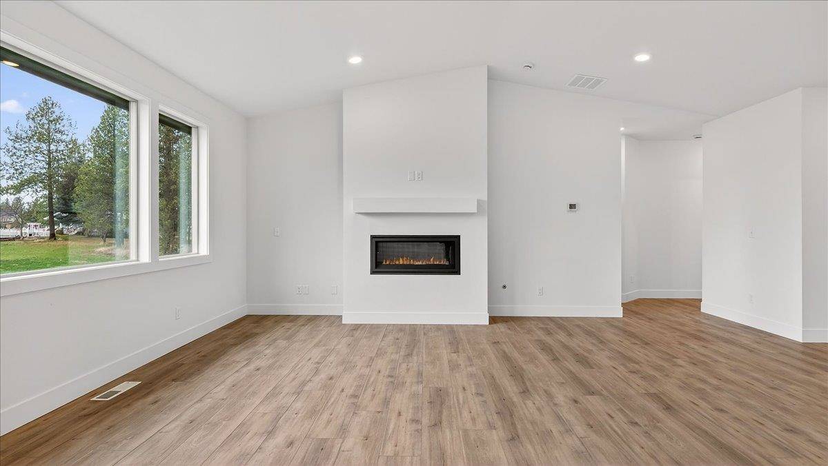 16767 N Wellington Rd, Colbert, WA 99005