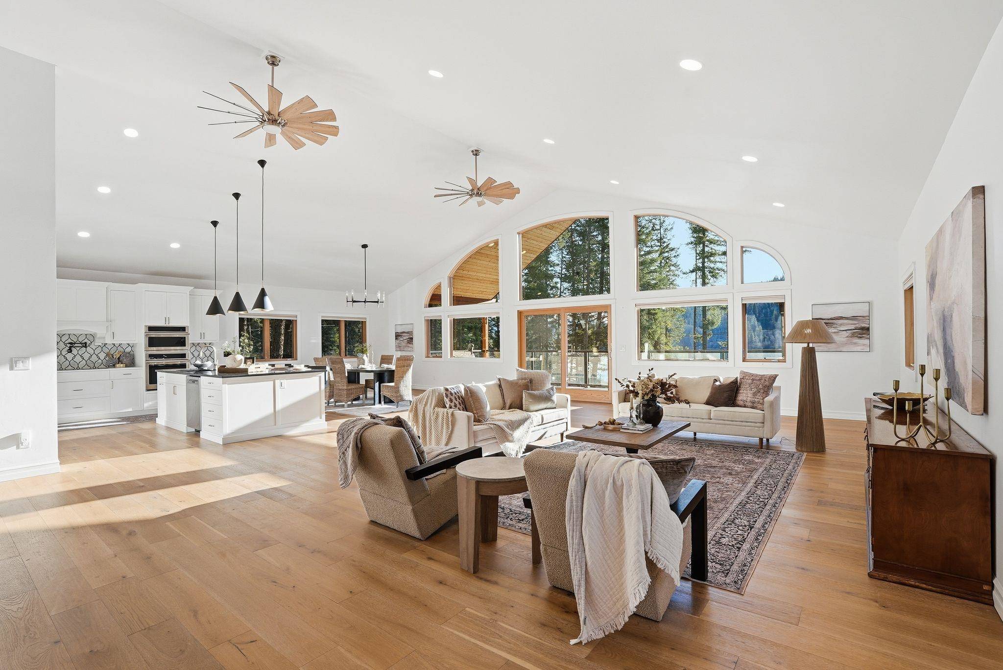 2448 LeClerc S Rd, Newport, WA 99156