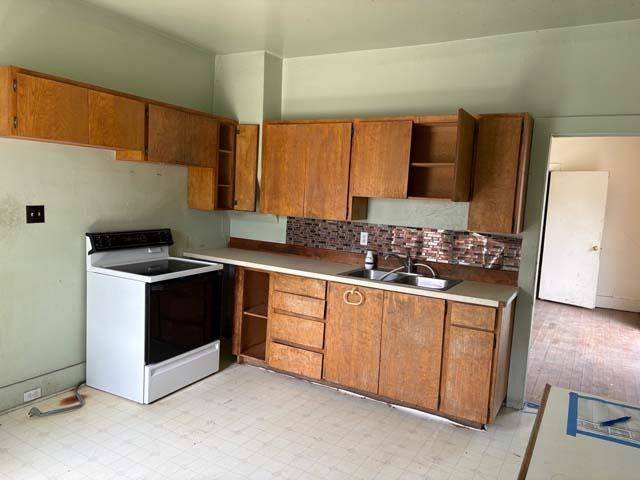608 E Providence Ave, Spokane, WA 99207