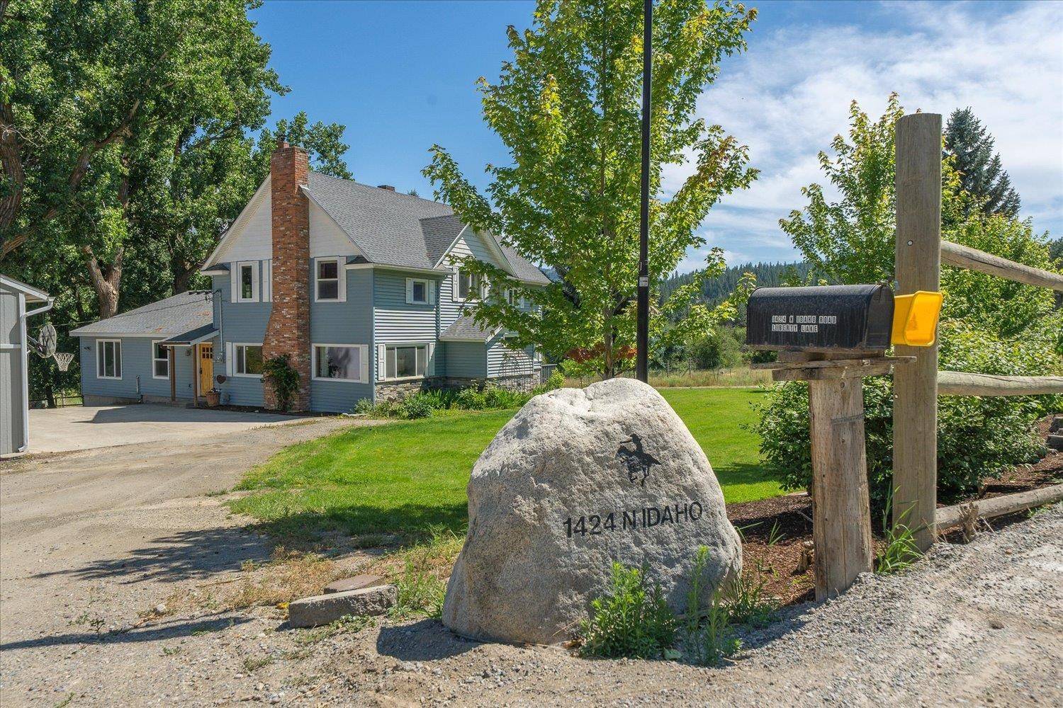 1424 N Idaho Rd, Liberty Lake, WA 99019