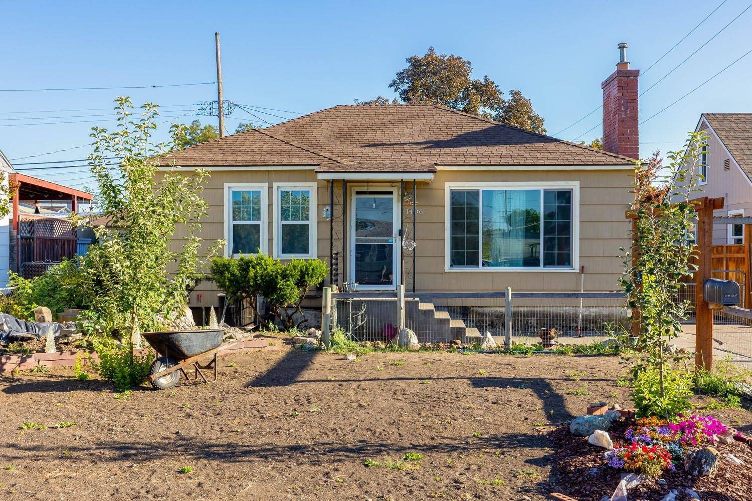 1406 E Rockwell Ave, Spokane, WA 99207