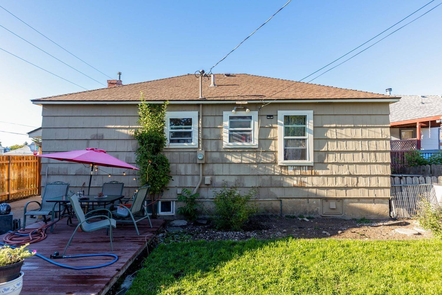 1406 E Rockwell Ave, Spokane, WA 99207