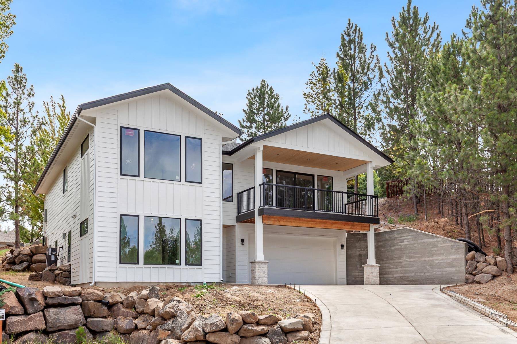 5211 S Fairfax Ln, Spokane Valley, WA 99037