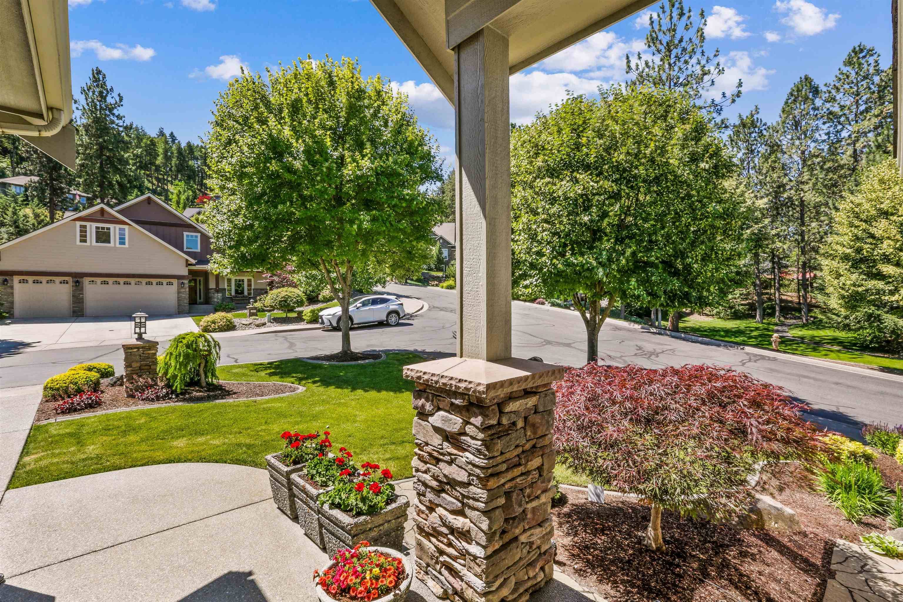 2016 W Forest Hill Ln, Spokane, WA 99218
