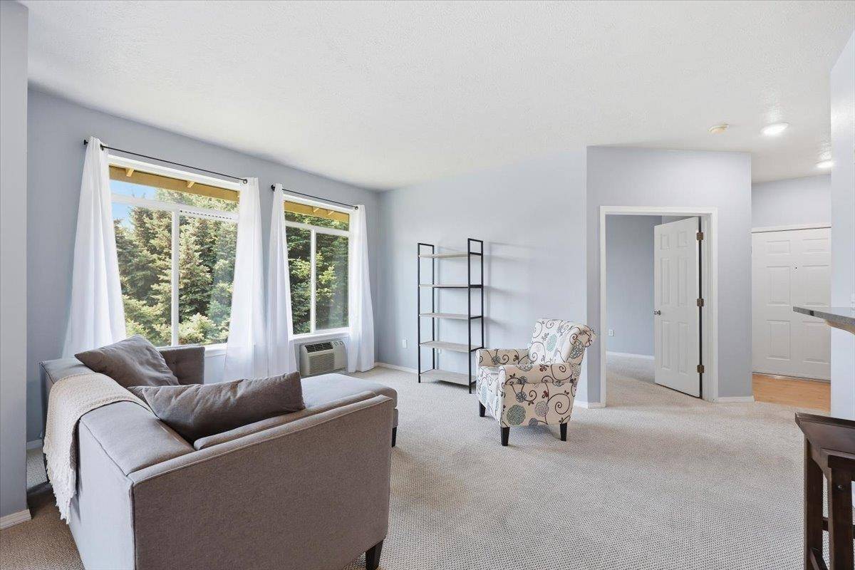 22855 E Country Vista Dr #Unit 419, Liberty Lake, WA 99019