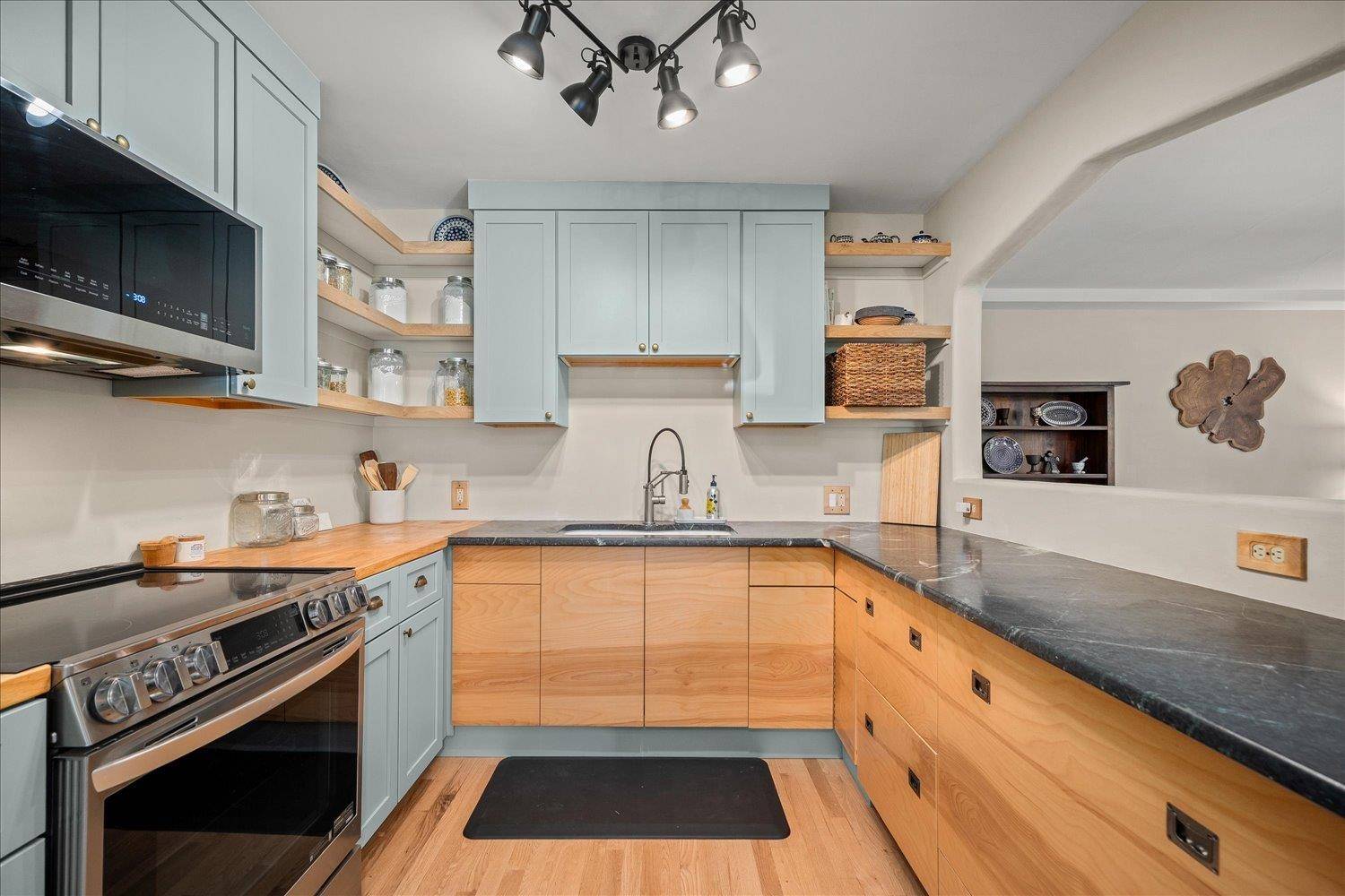 726 W 6th Ave #305, Spokane, WA 99204