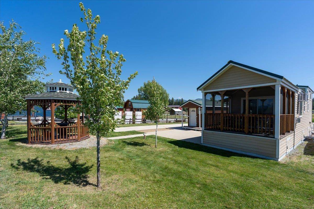 455 Guinevere Dr, Usk, WA 99180