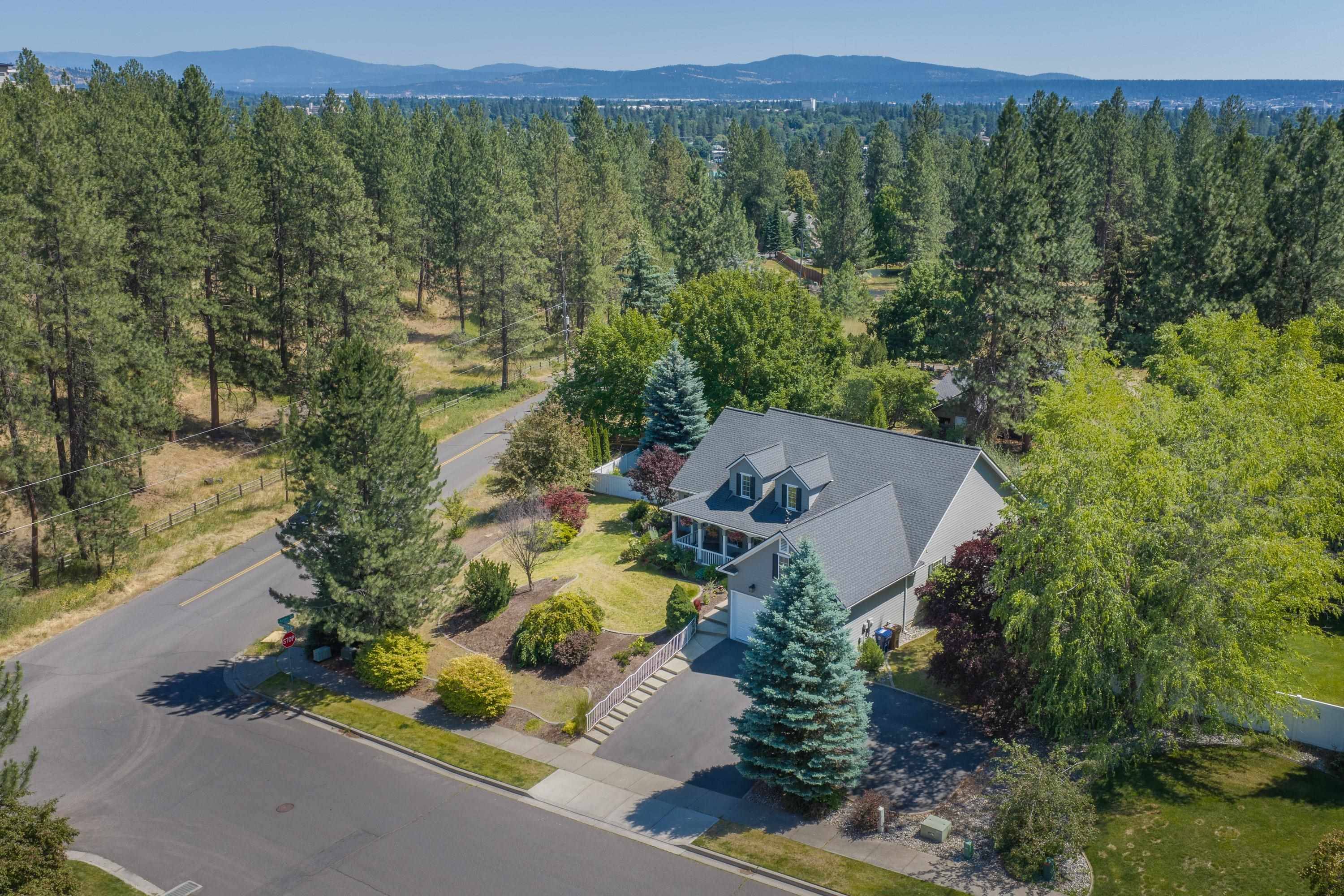 7203 N Quamish Dr, Spokane, WA 99208-9221