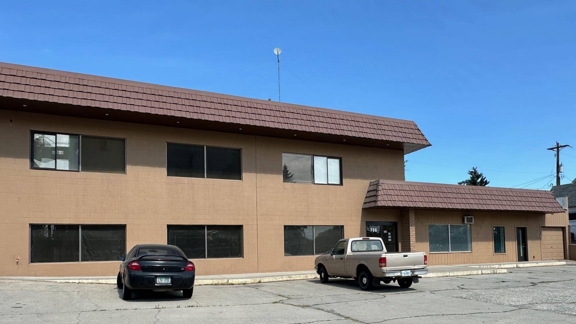 706 1st St, Cheney, WA 99004