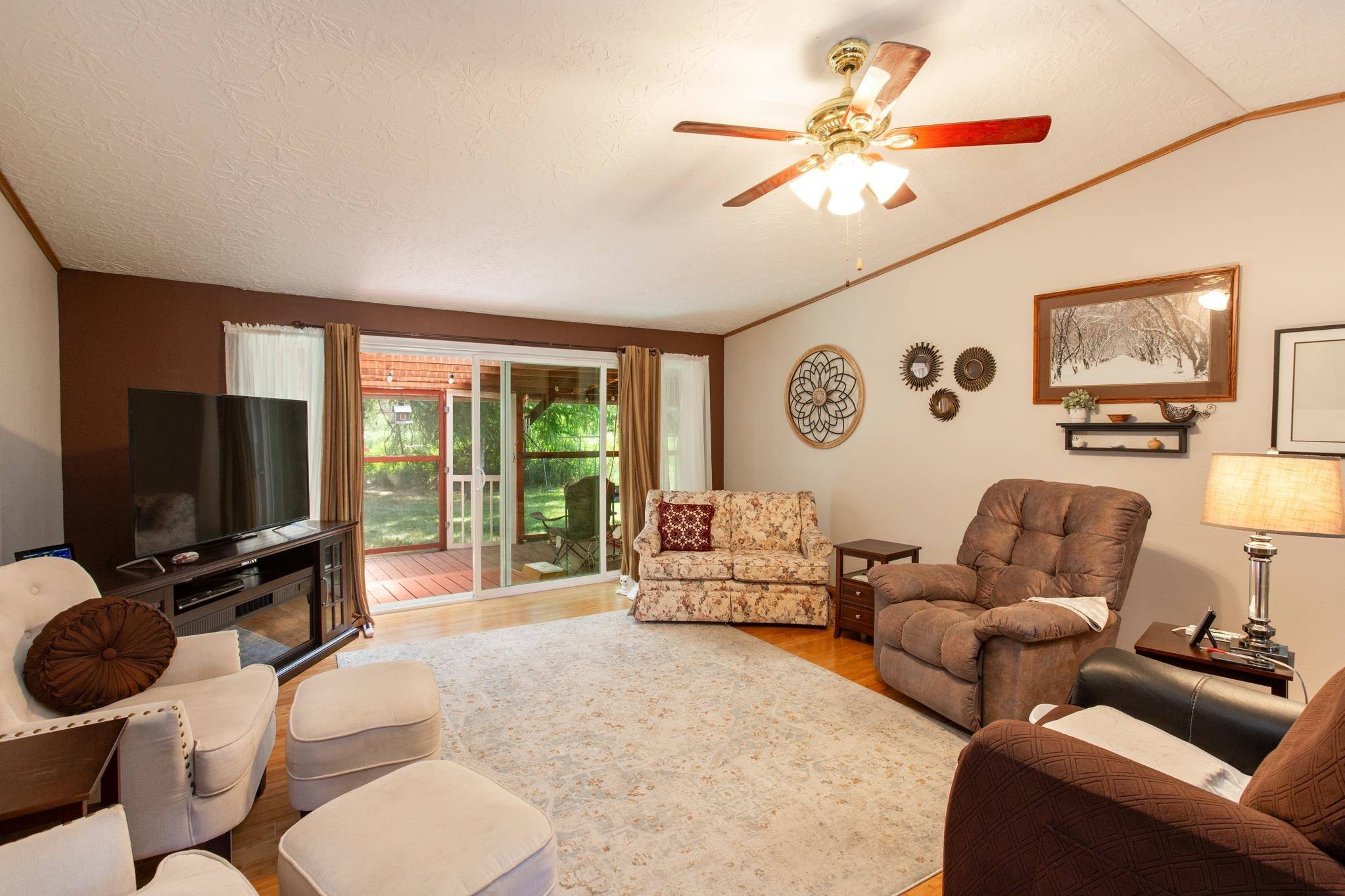 407 E Meadowmere WAY, Deer Park, WA 99006