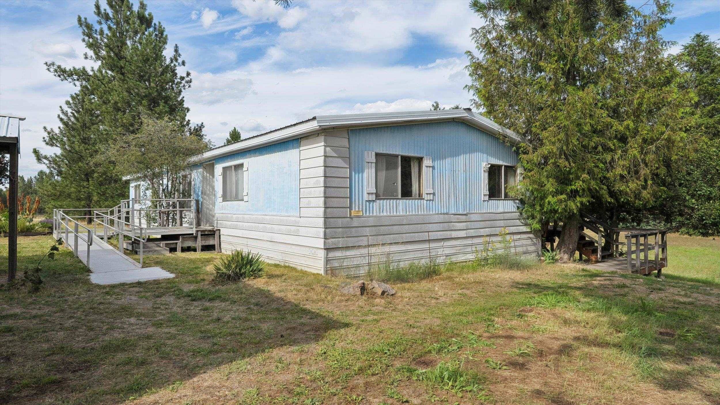 10911 E Laurel Rd, Elk, WA 99009