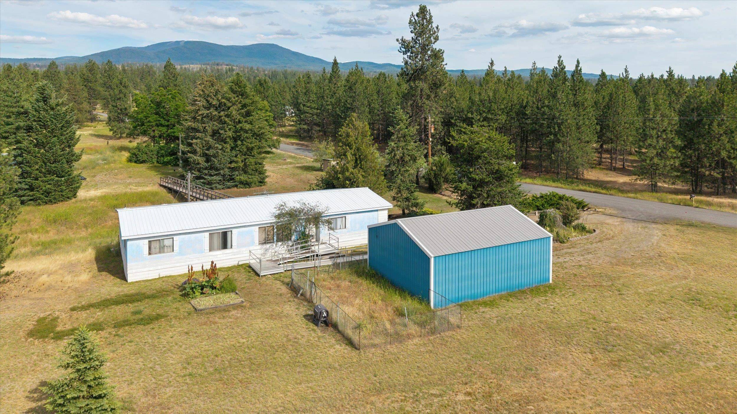 10911 E Laurel Rd, Elk, WA 99009