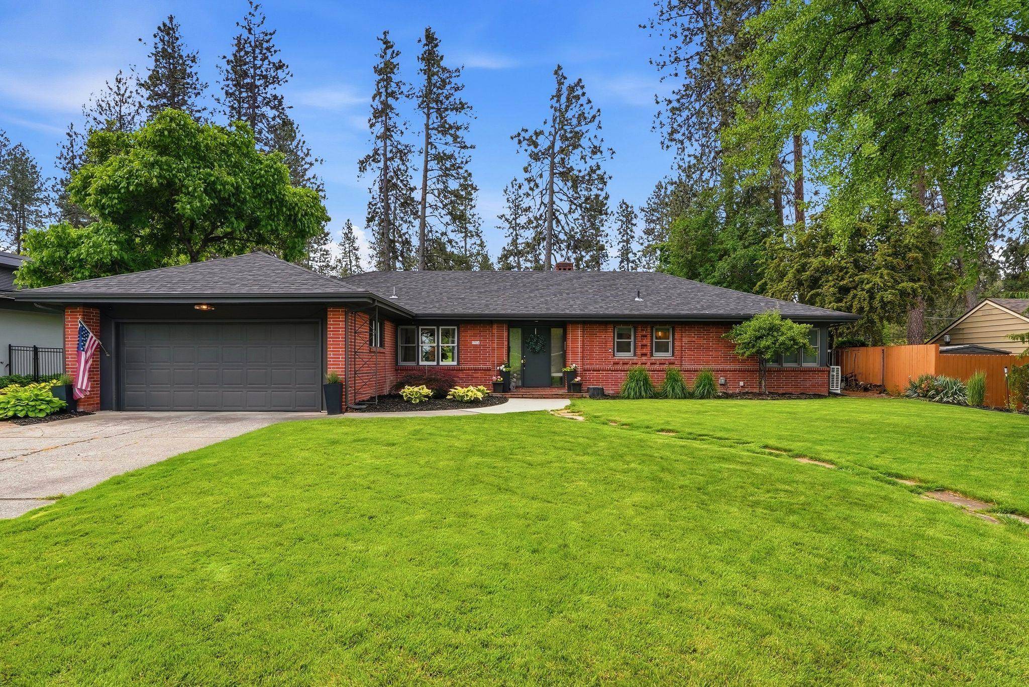 1316 E Club Ct, Spokane, WA 99203