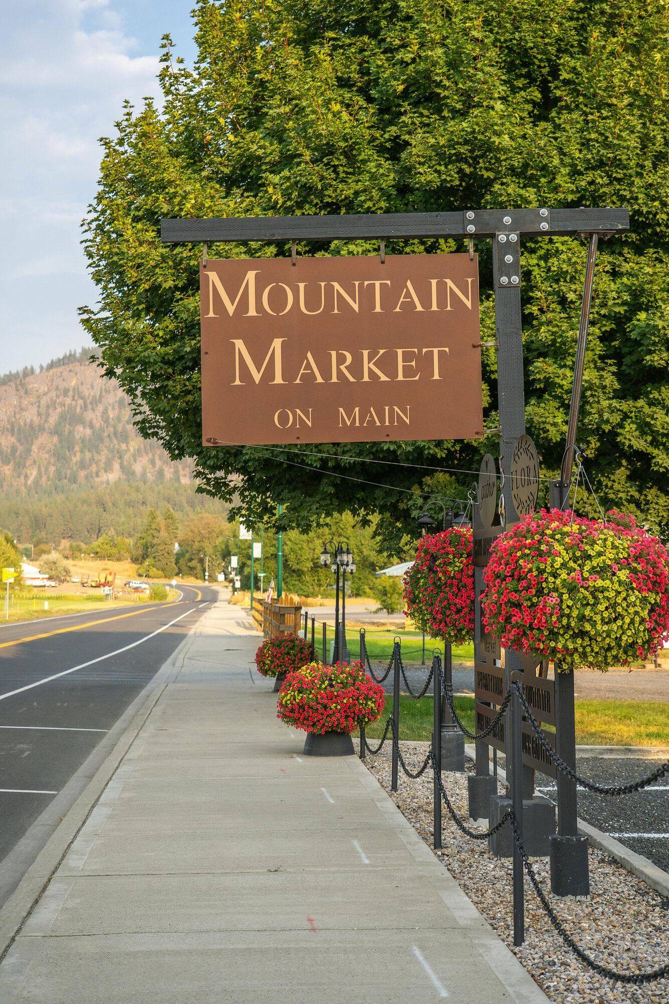 508 E Main St, Chewelah, WA 99109