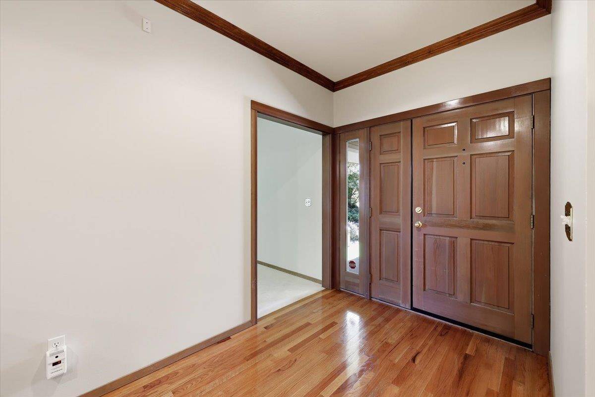 4402 S Saint Andrews Ln, Spokane, WA 99223