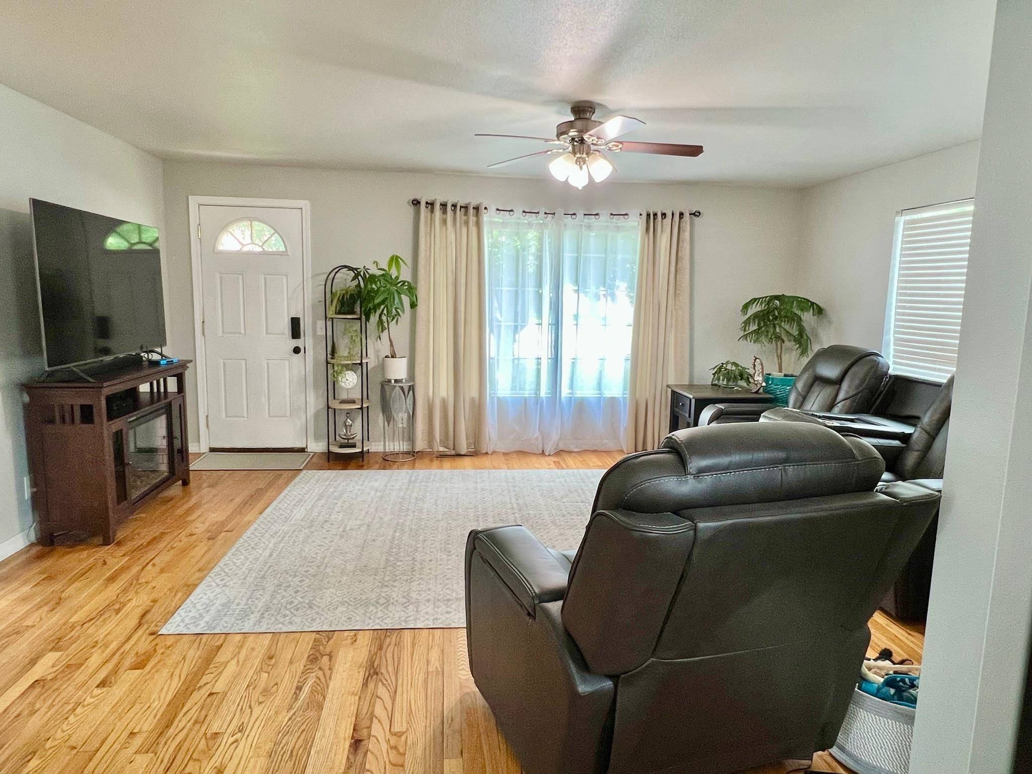 8424 E Valleyway Ave, Spokane Valley, WA 99212