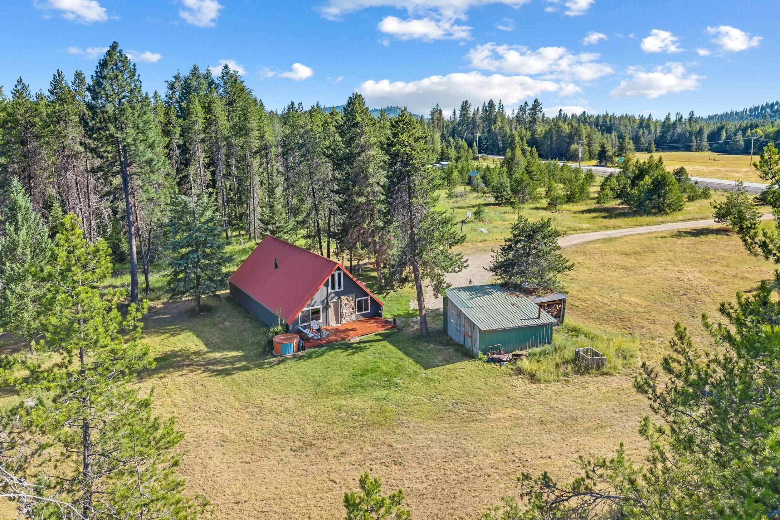 6612 Highway 211 Hwy, Newport, WA 99156