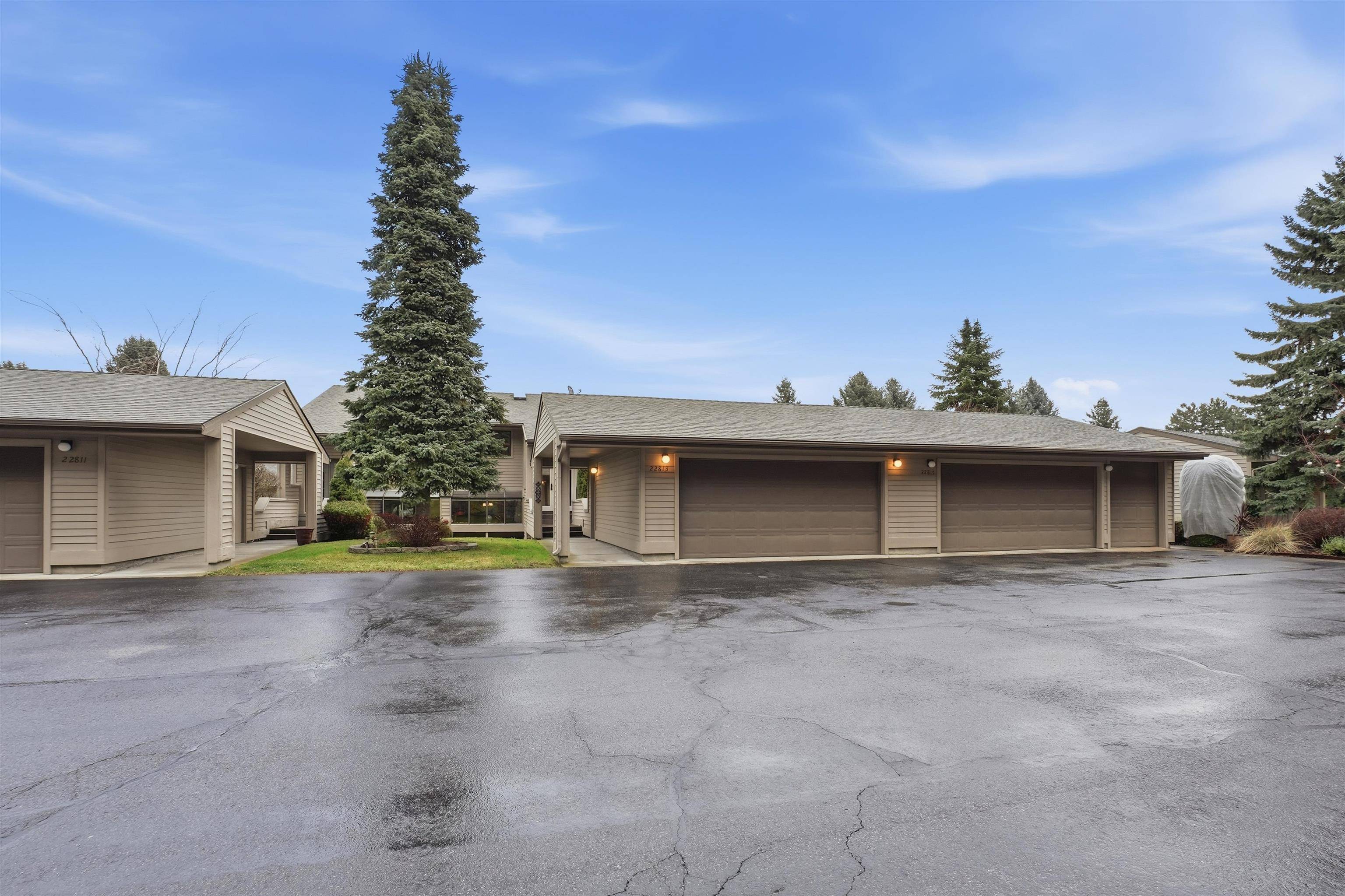 22813 E CLEARWATER Ln, Liberty Lake, WA 99019