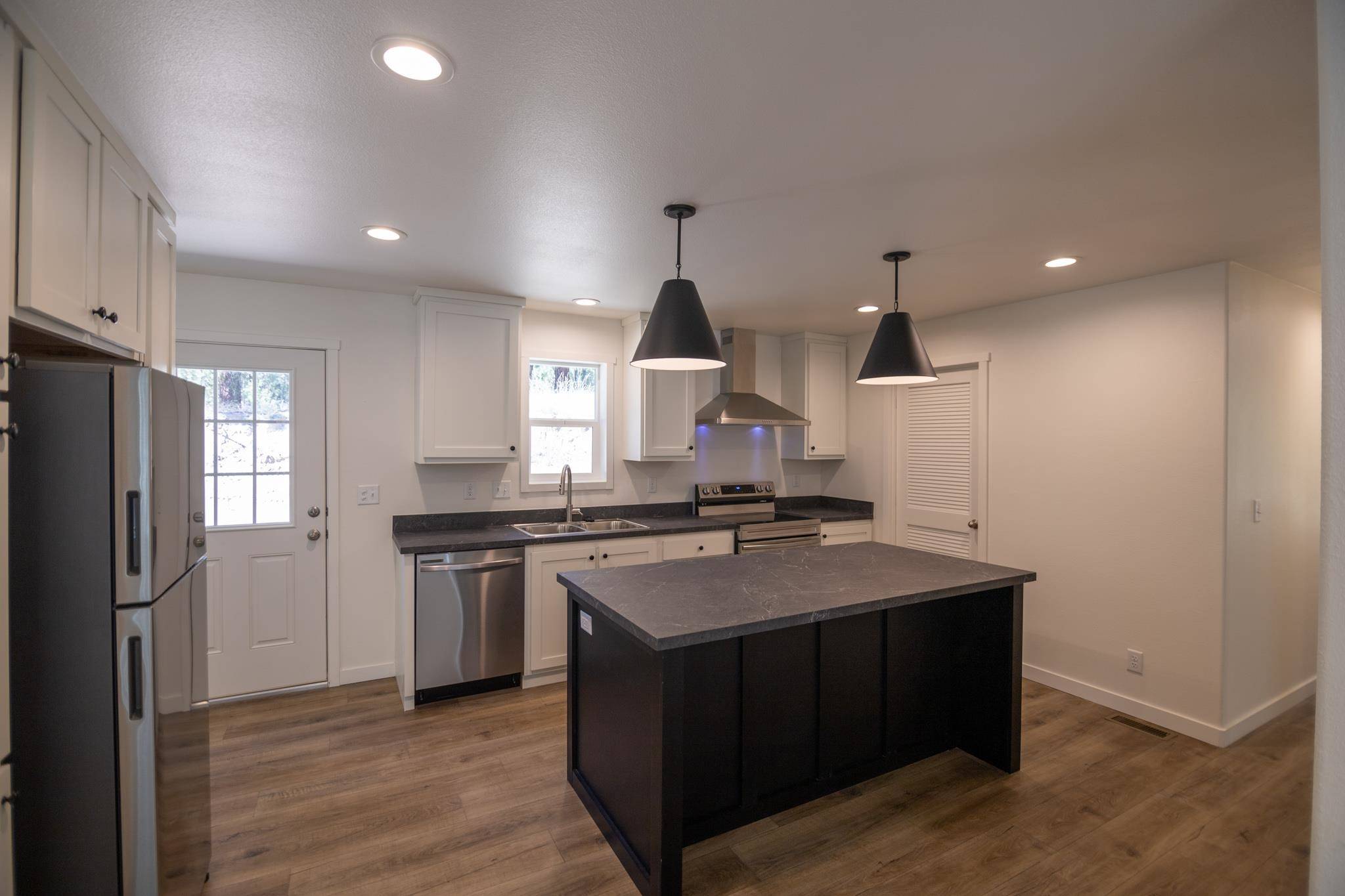 1348 Myrtle WAY, Kettle Falls, WA 99141
