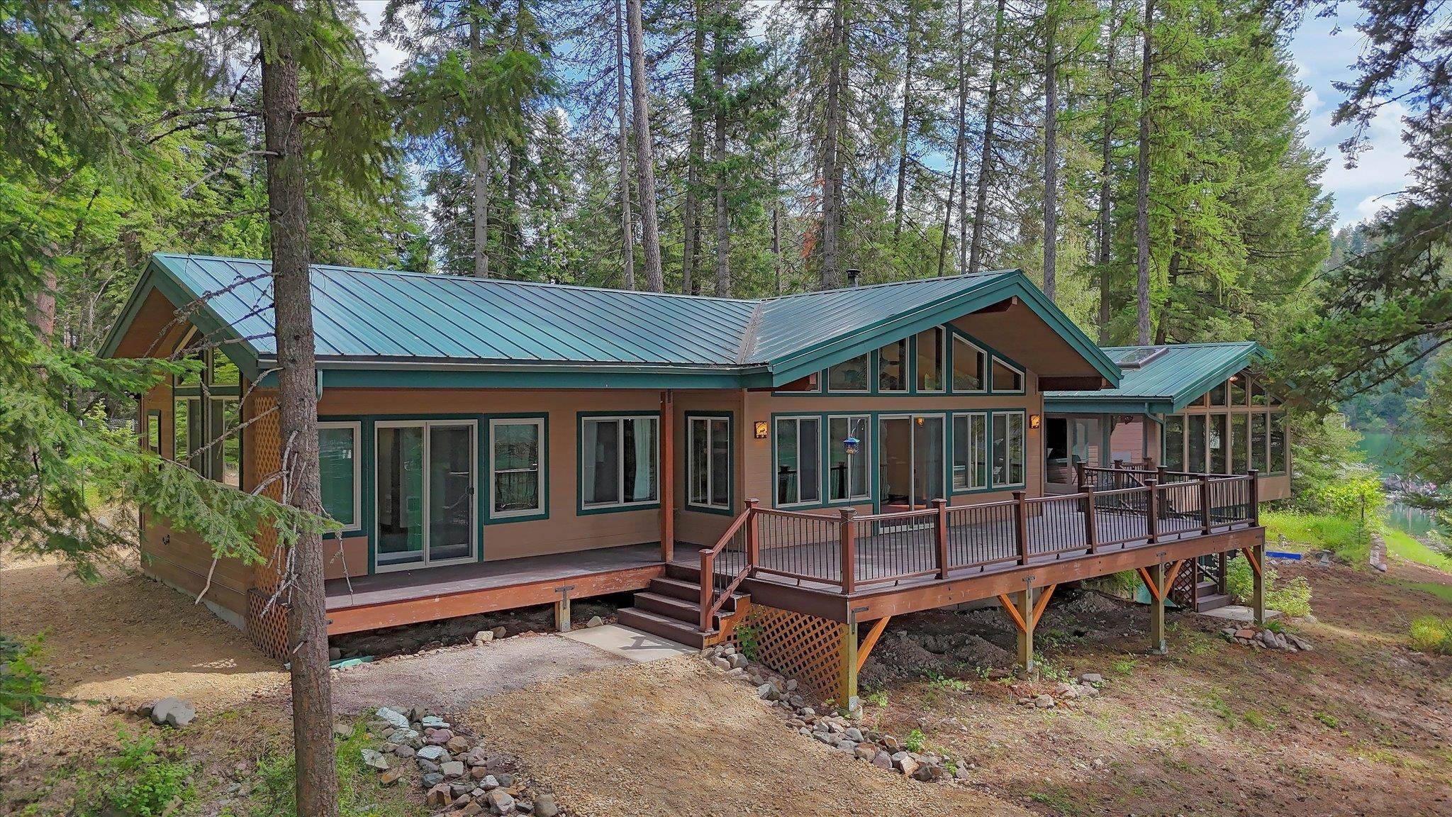 241 Pend Oreille Homes Rd, Newport, WA 99003