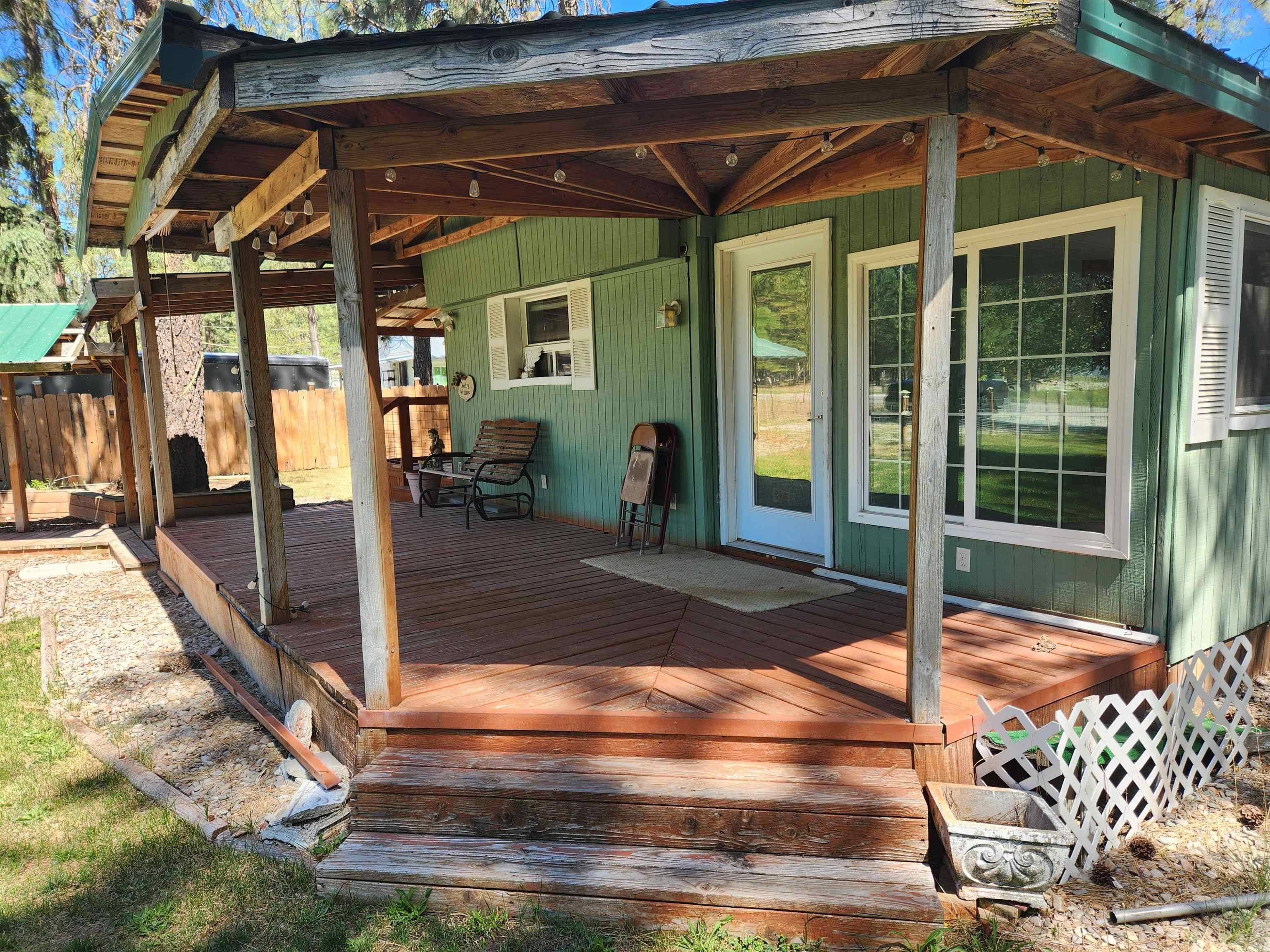 3252 Circle Dr, Valley, WA 99181