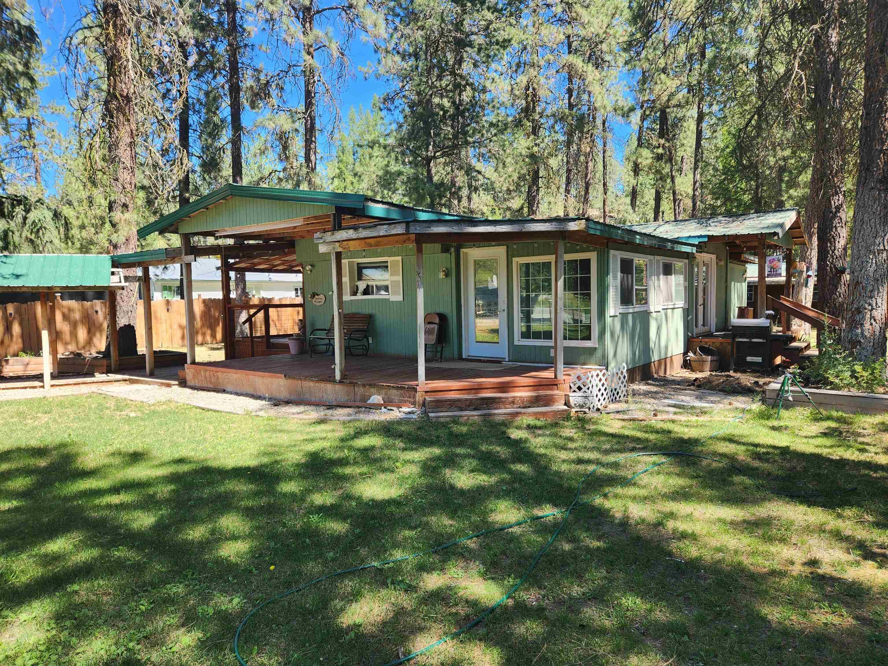 3252 Circle Dr, Valley, WA 99181
