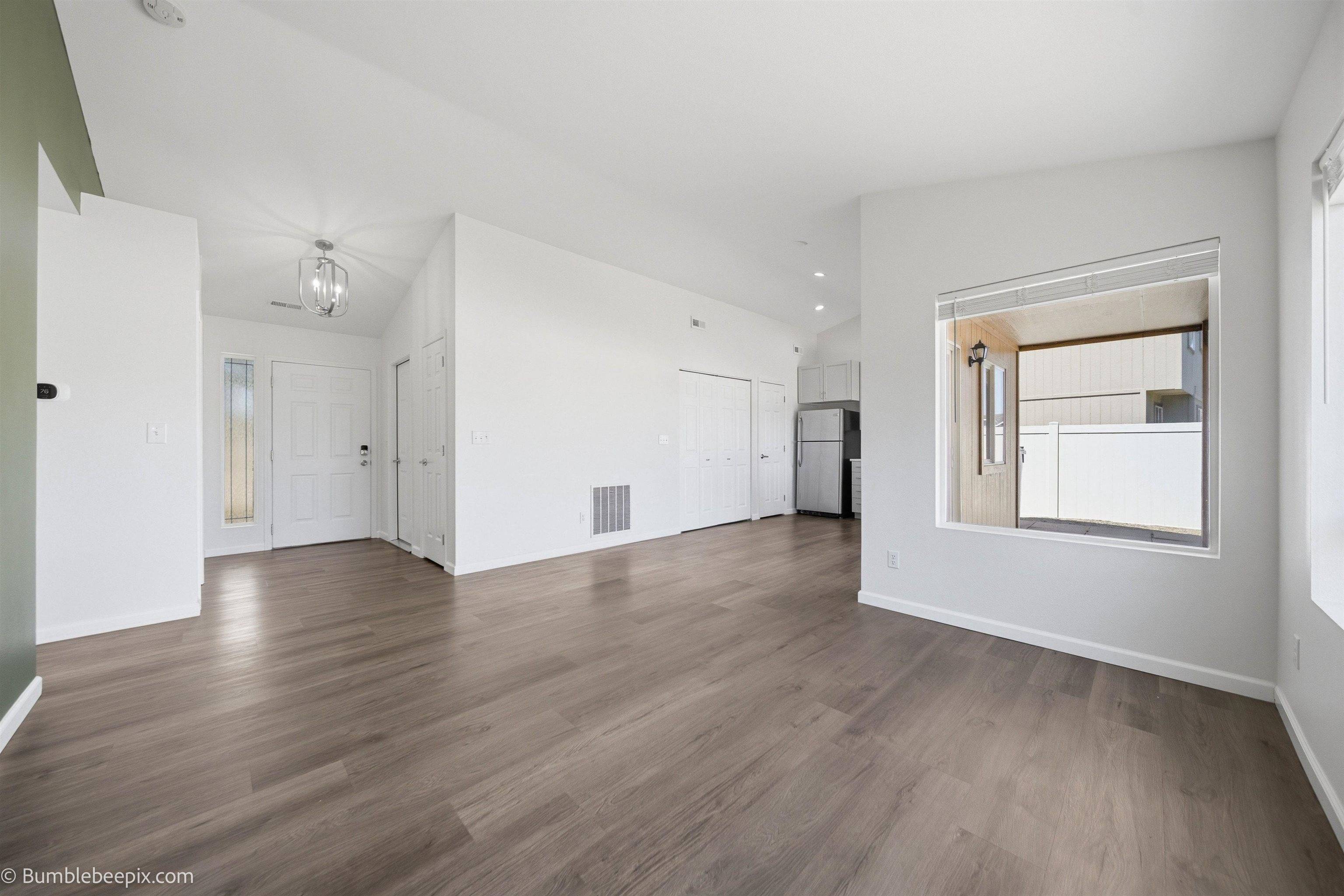 1620 N Rio Grande Ln, Greenacres, WA 99016