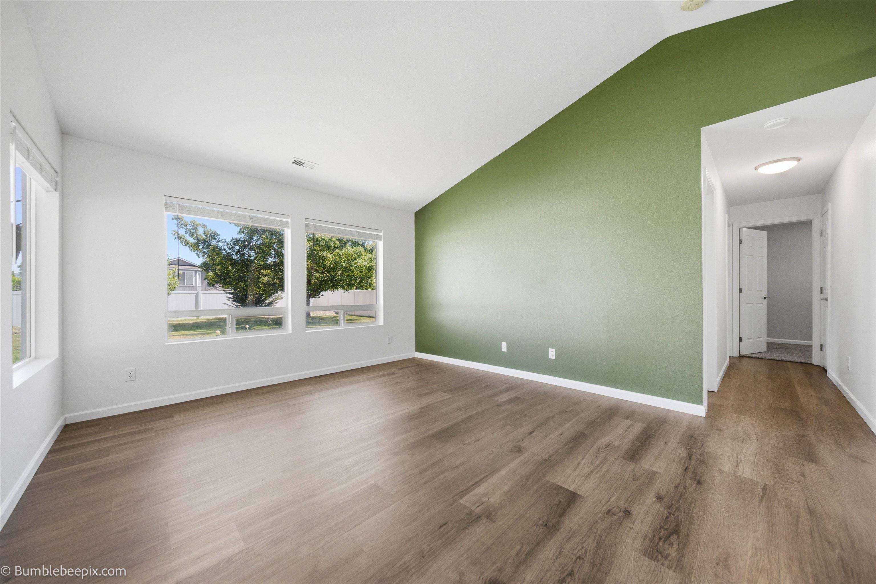 1620 N Rio Grande Ln, Greenacres, WA 99016