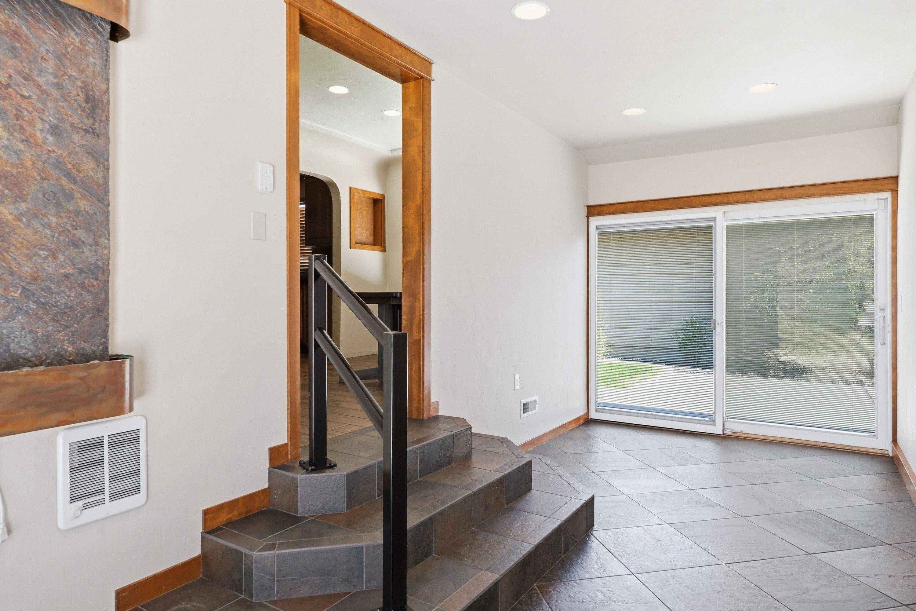 1116 N Willow Rd, Spokane, WA 99206