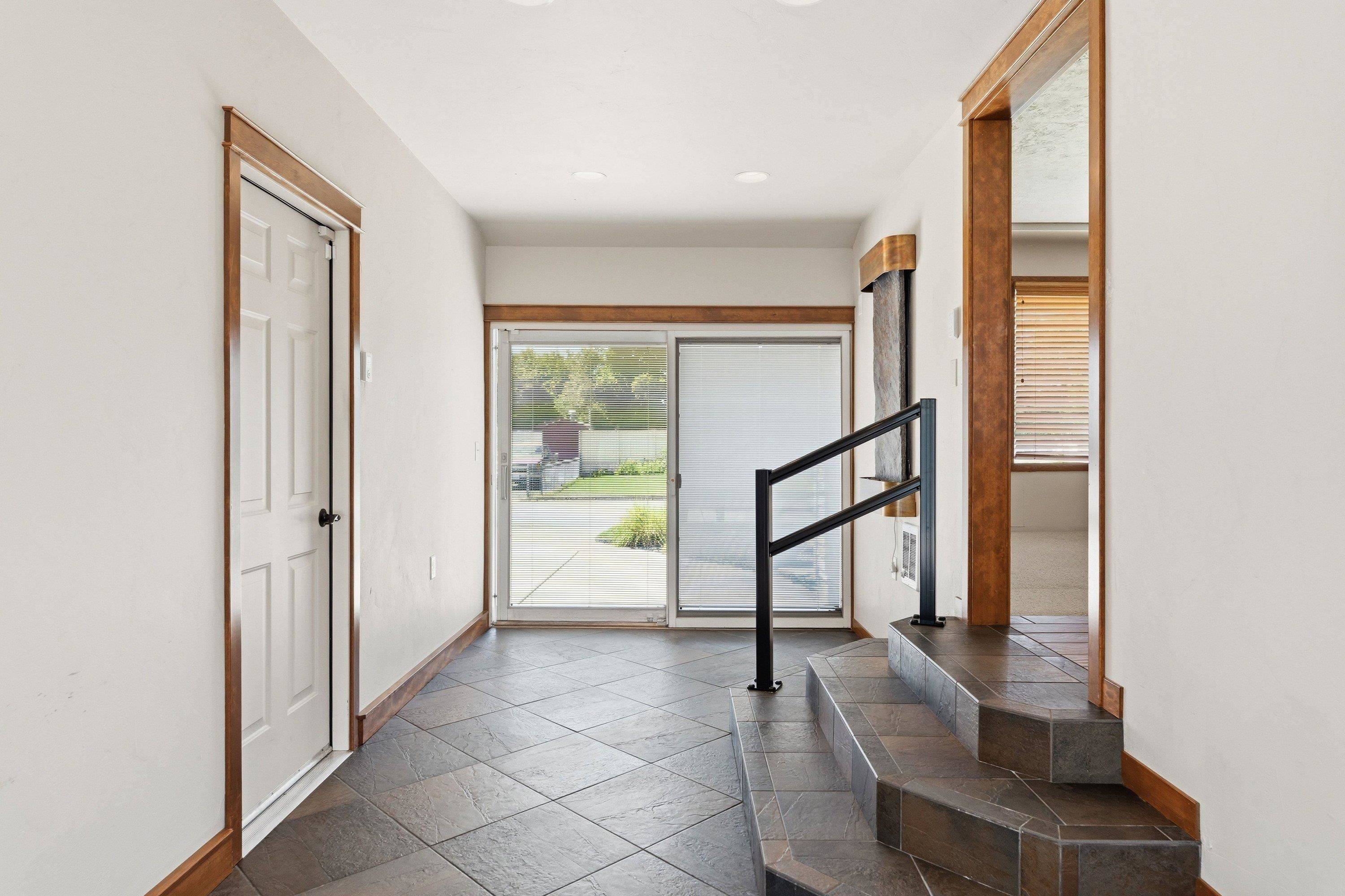 1116 N Willow Rd, Spokane, WA 99206