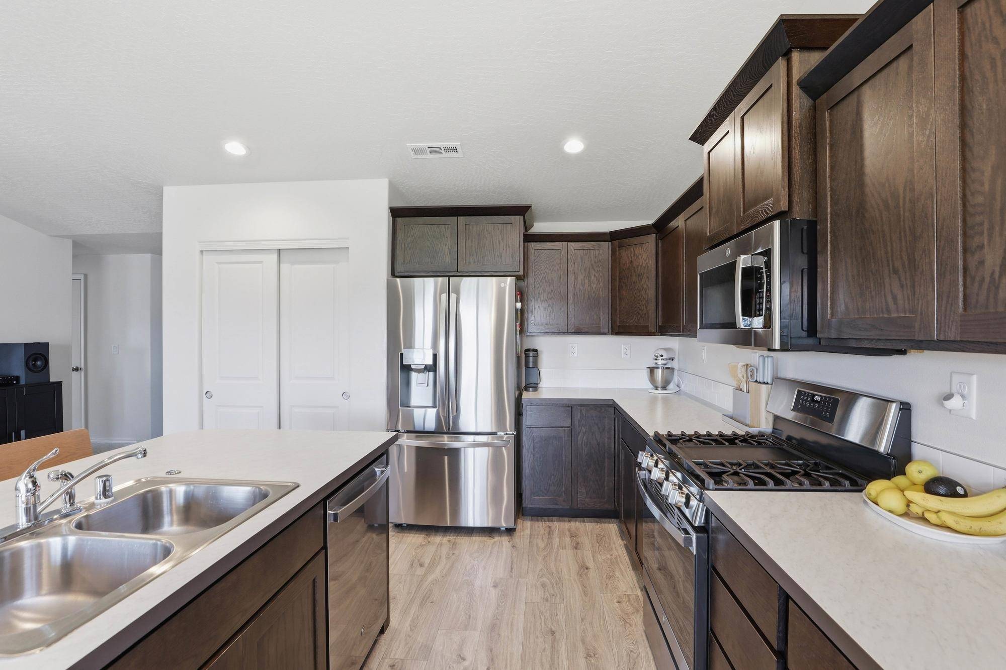 5815 S Dowdy Rd, Spokane, WA 99224