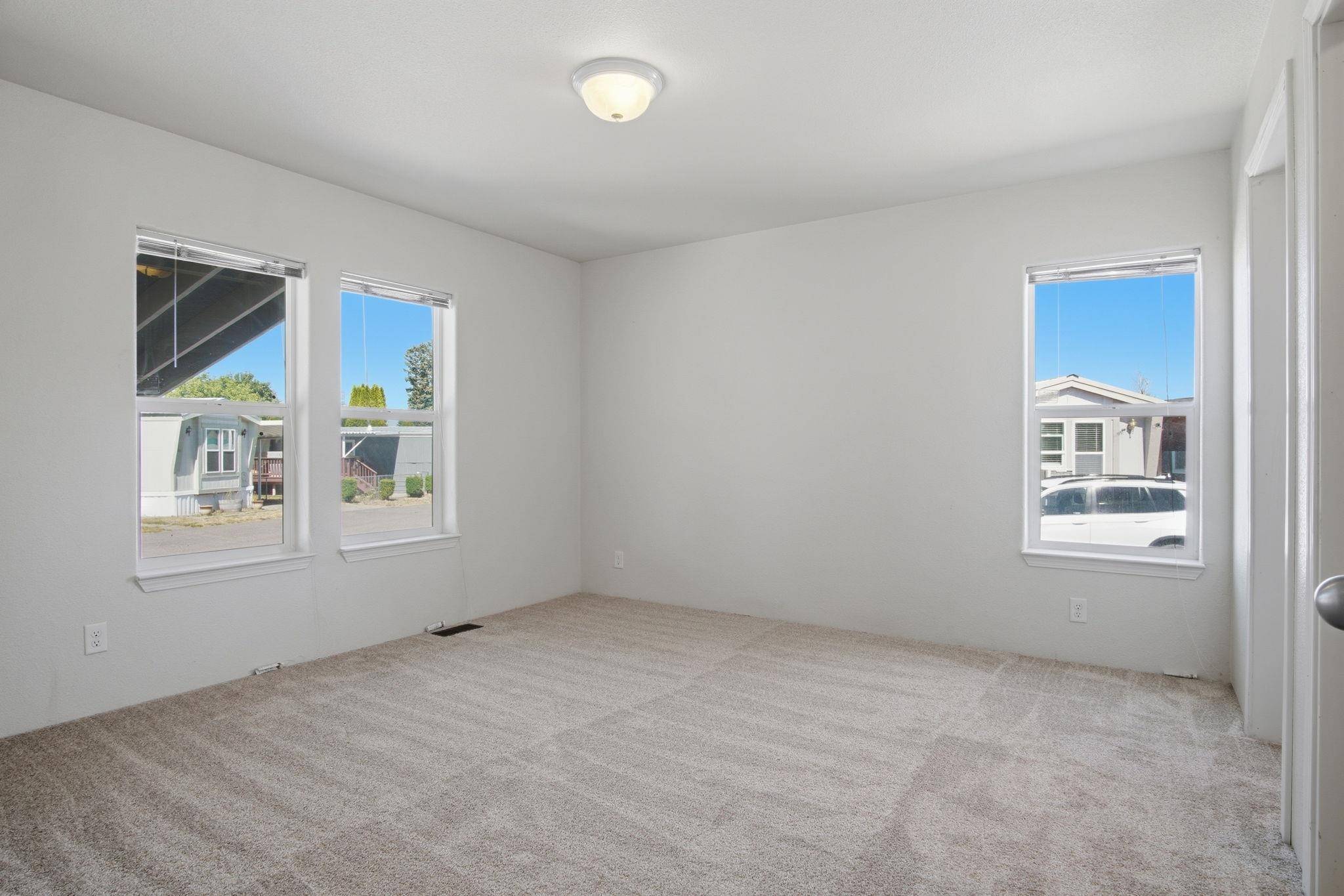 21725 E Wellesley Ave ##22, Otis Orchards, WA 99027