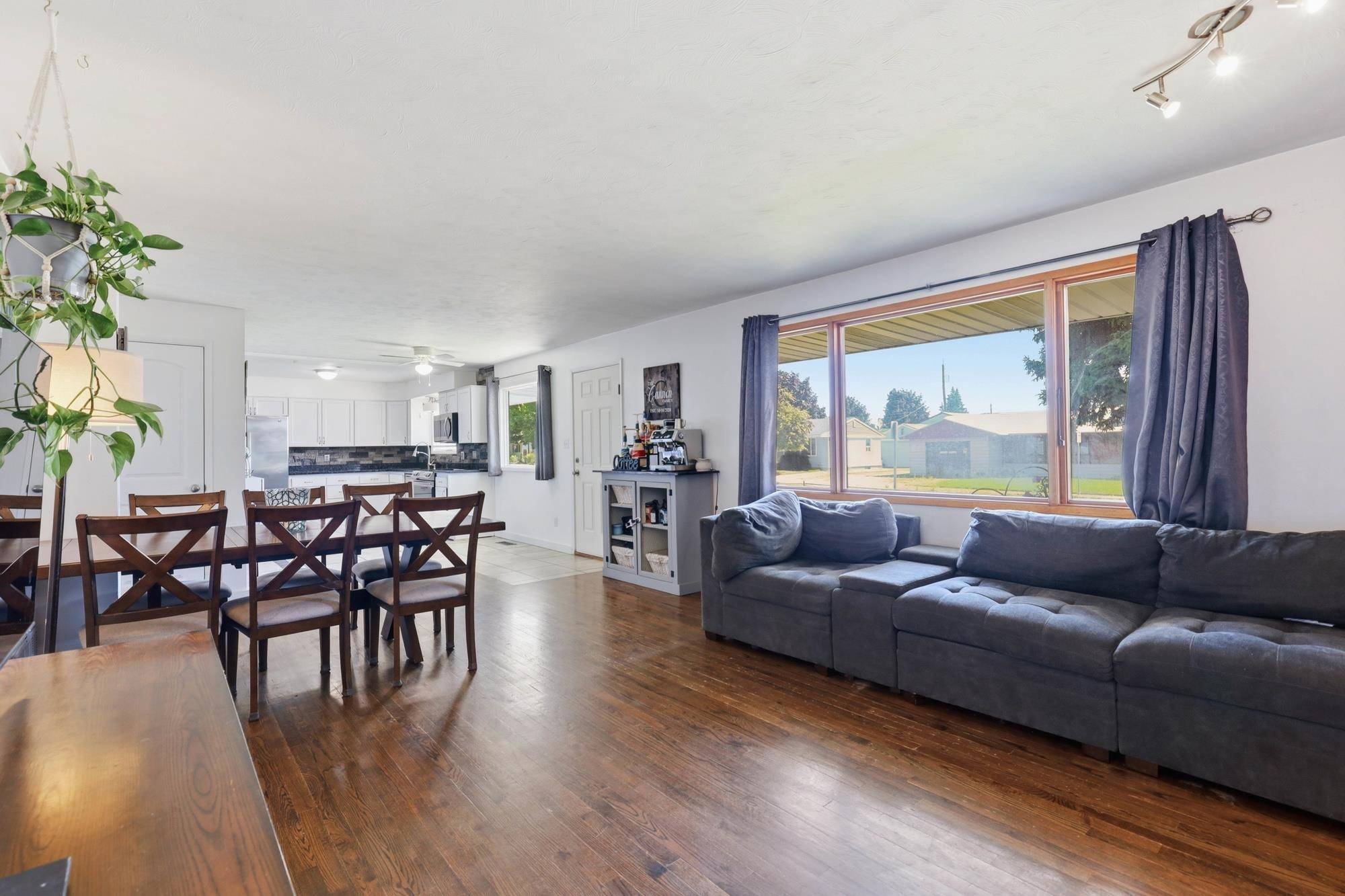 5917 N Addison St, Spokane, WA 99208