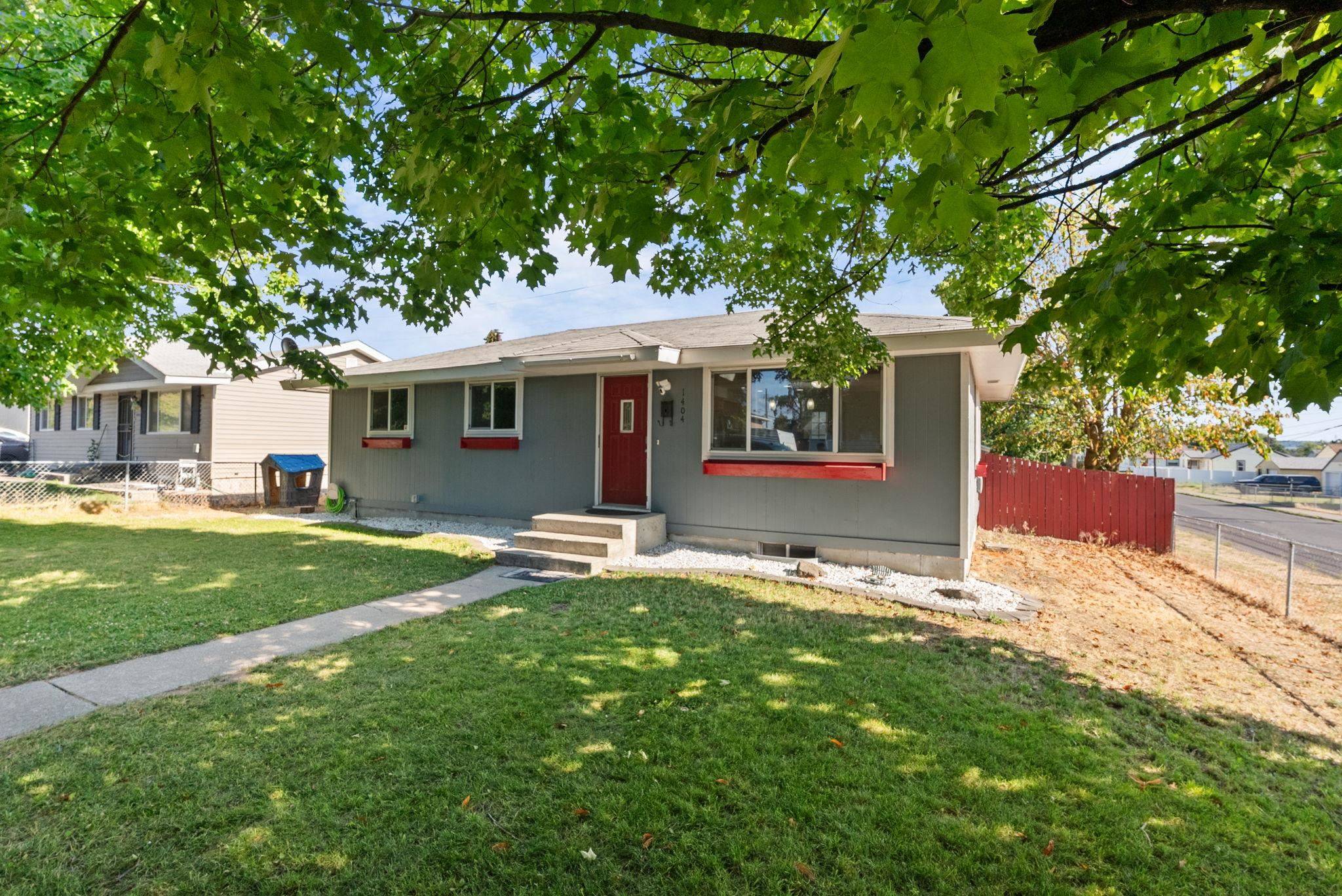 1404 E Gordon Ct, Spokane, WA 99207